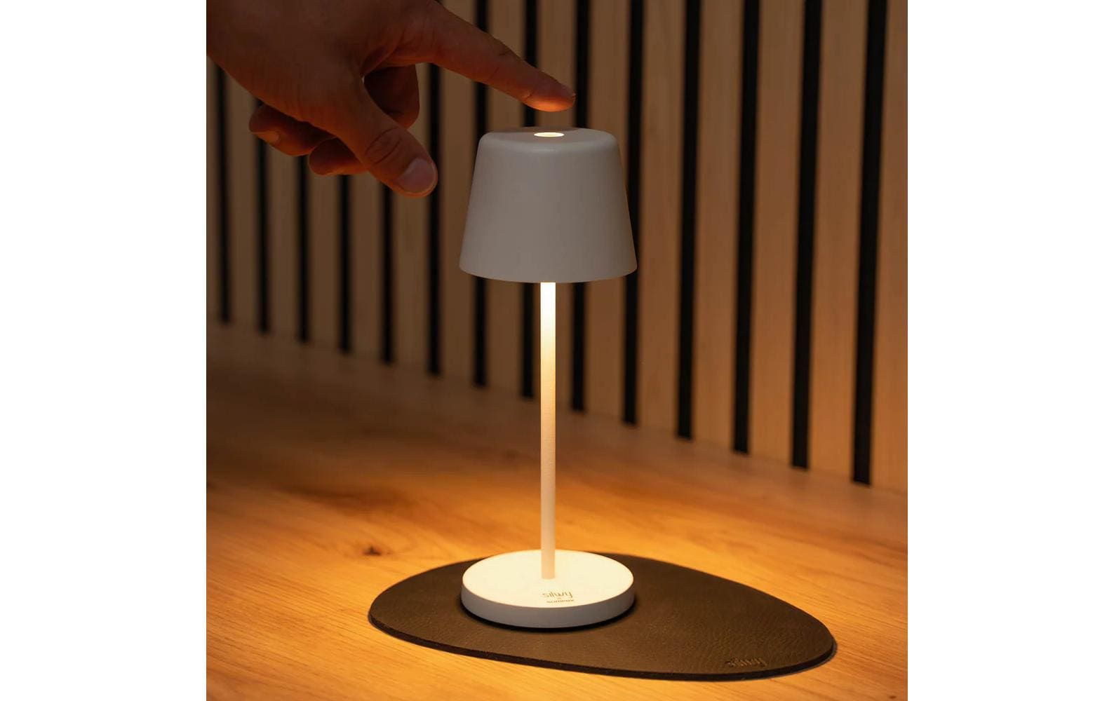 Silwy Tischleuchte Magnet-Leuchte Monaco Weiss inkl. Platzset