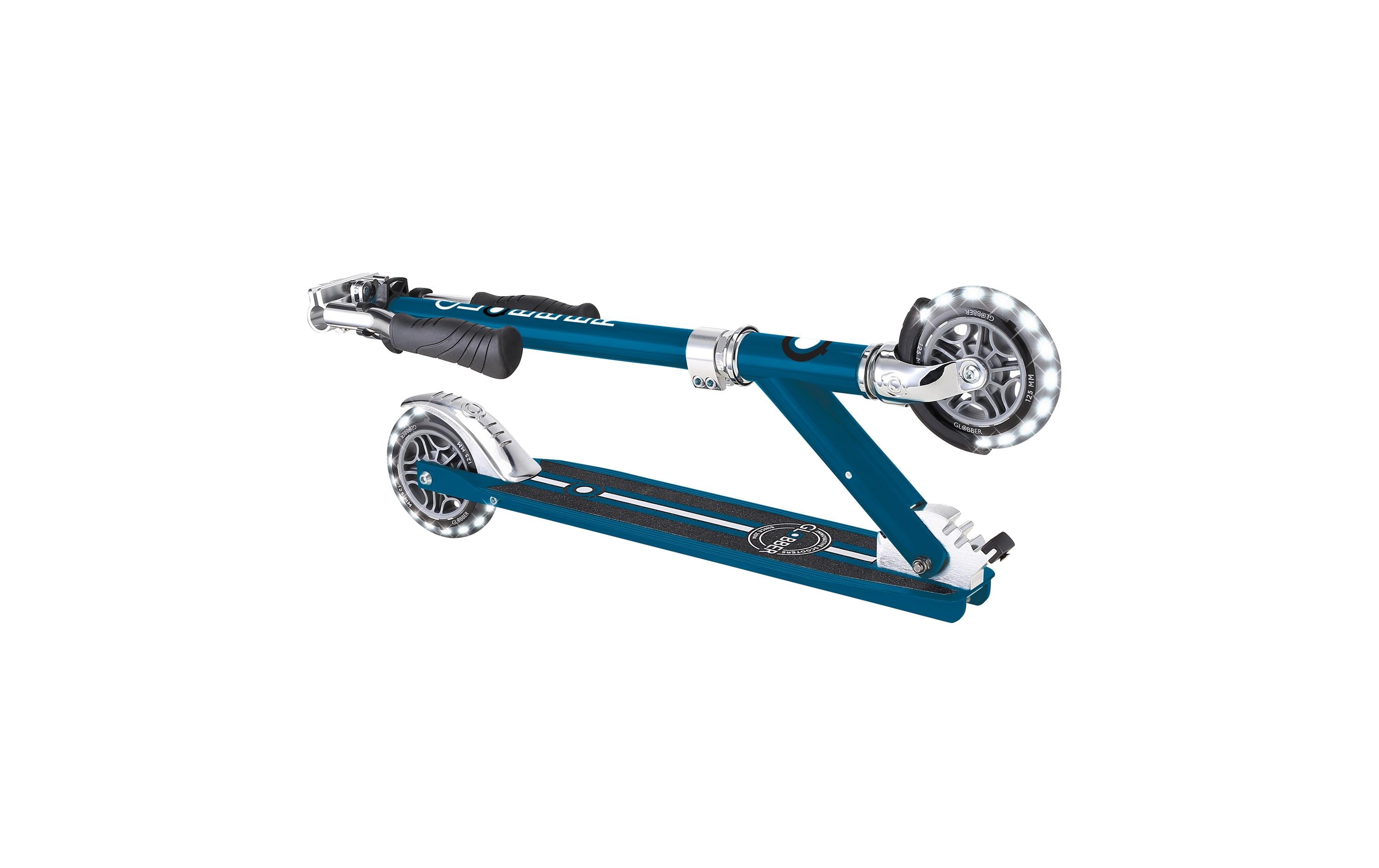 GLOBBER Scooter Flow Element Lights Petrol Blau