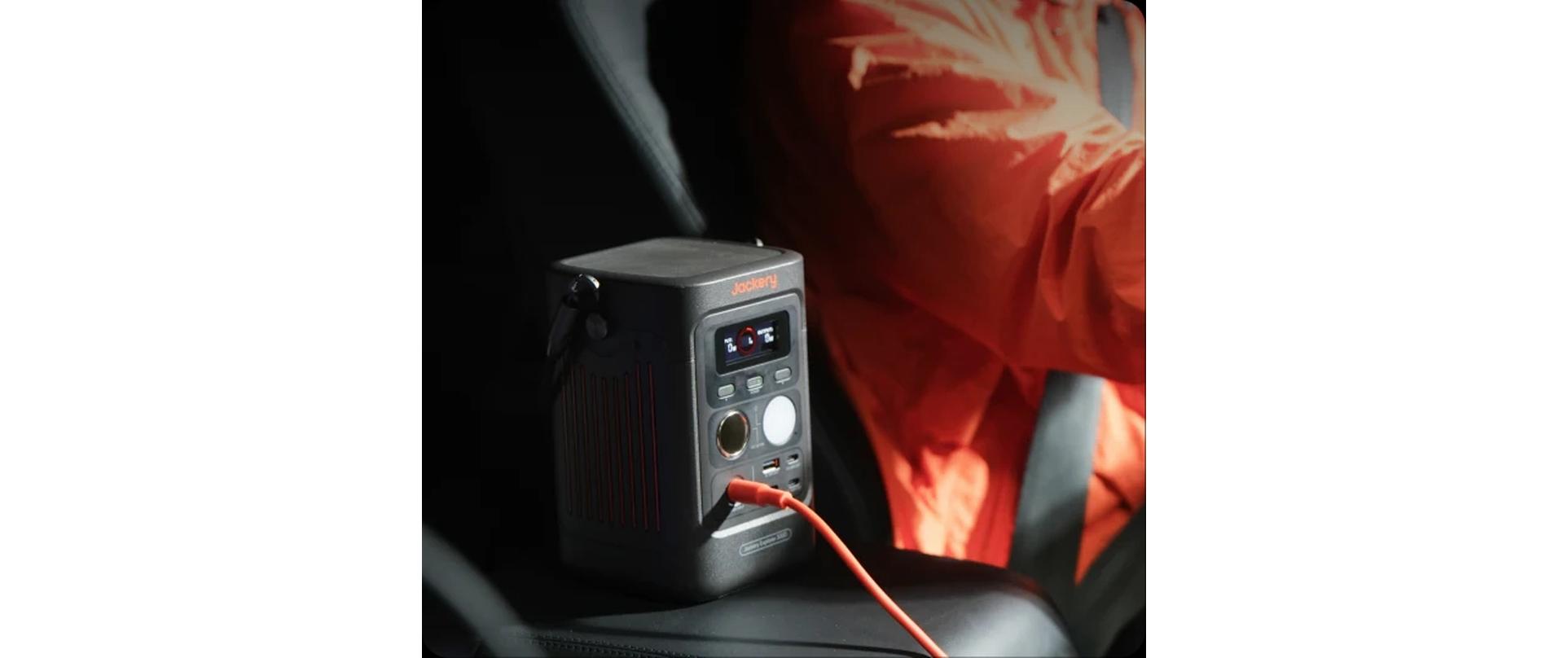 Jackery Power Station Explorer 300D 288 Wh