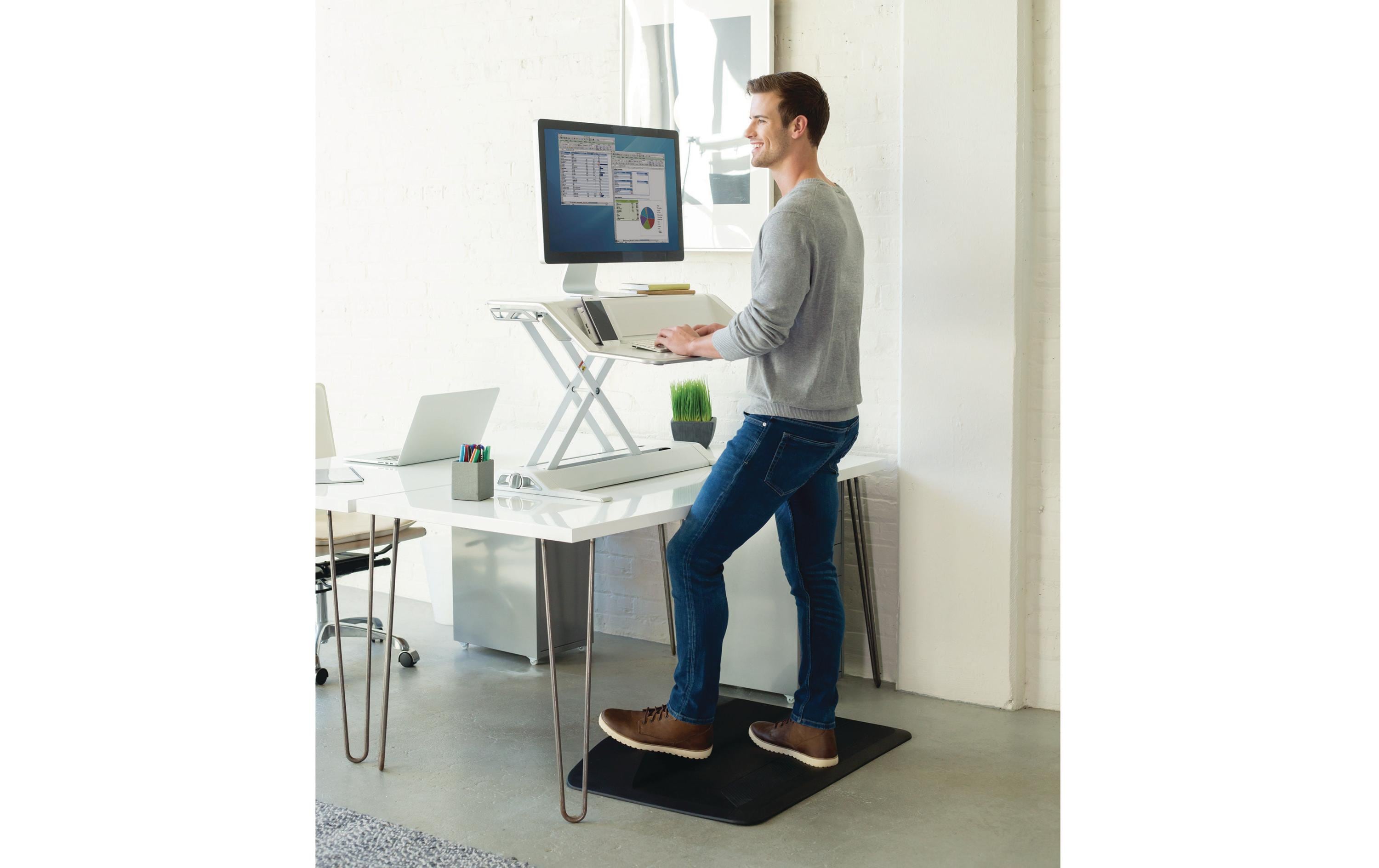 Fellowes Bodenschutzmatte Activefusion 59,69 x 89,85 cm Fellowes Bodenschutzmatte Activefusion 59,69 x 89,85 cm