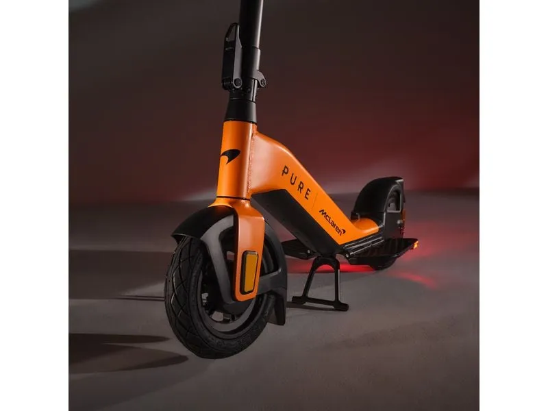 Pure Electric E-Scooter x Mac Laren Papaya Pure Electric E-Scooter x Mac Laren Papaya