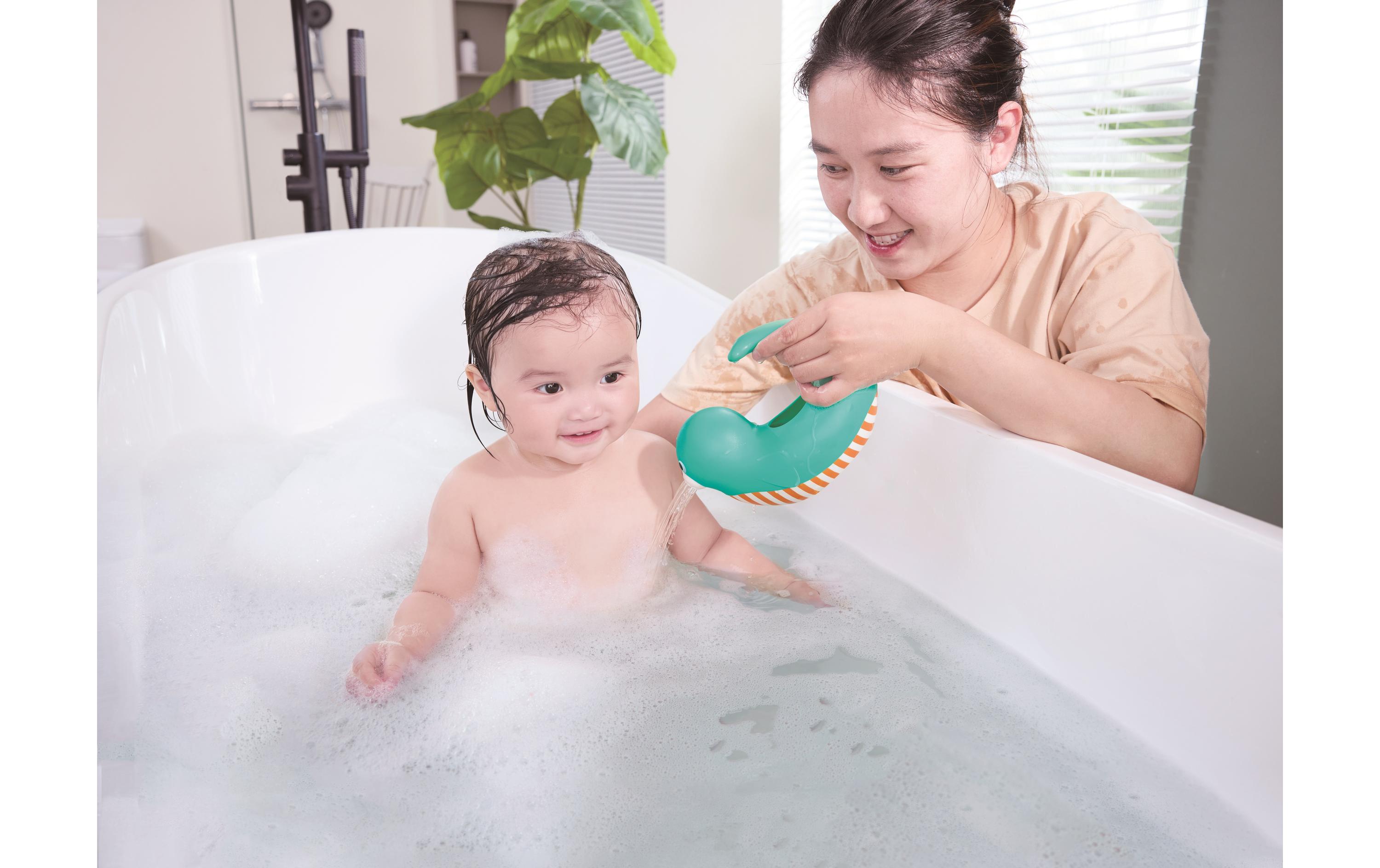 Hape Badespielzeug Seehund-Kanne