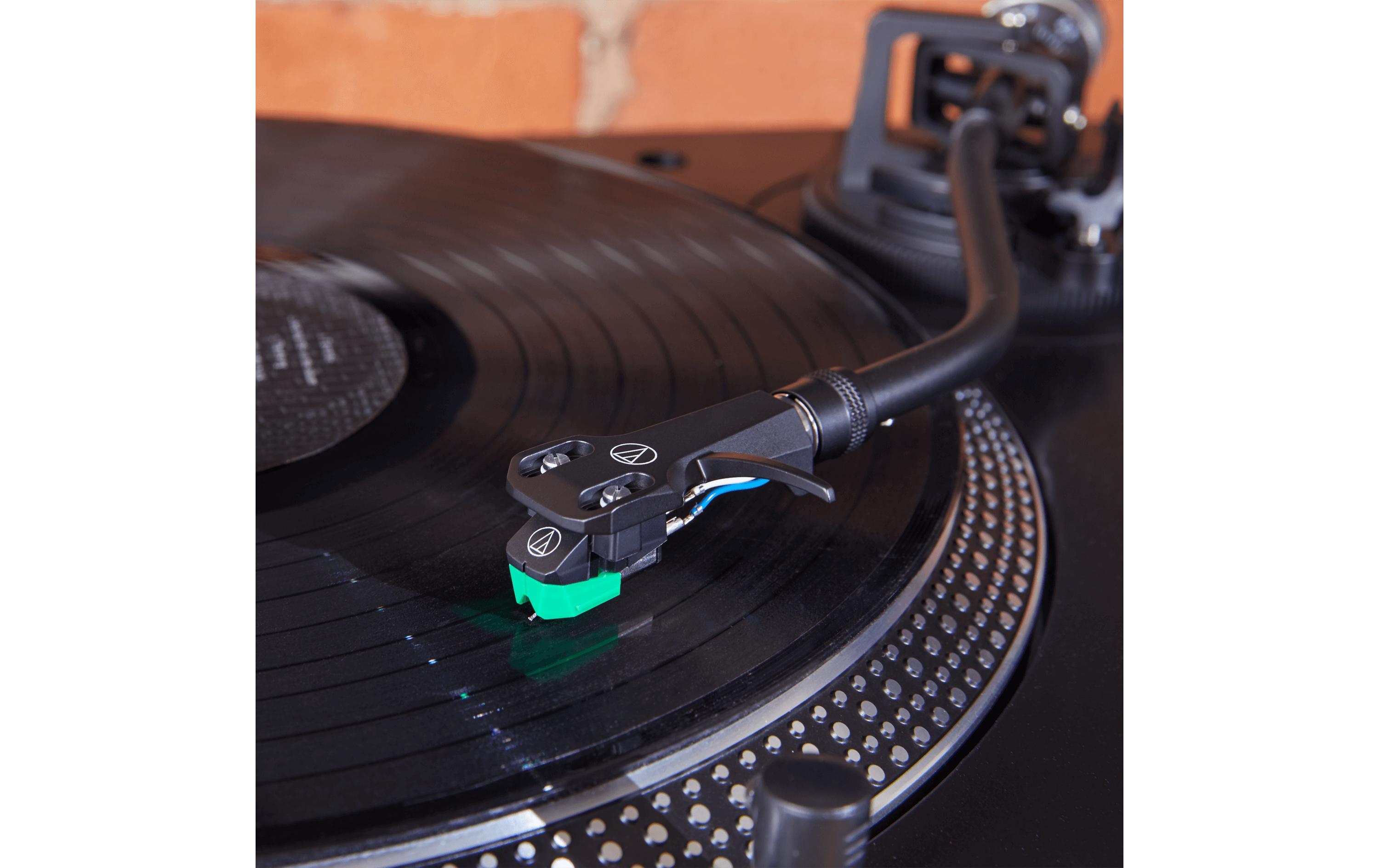 Audio-Technica Tonabnehmer AT-VM95E/H inklusive Headshell