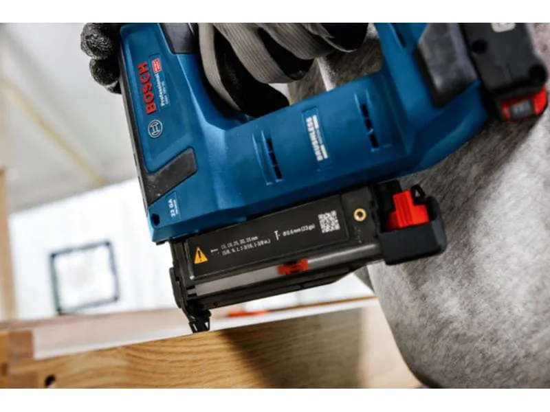 Bosch Professional Akku-Nagler PRO Heavy Duty GNH 18V-35 in L-BOXX (ohne Akku) Bosch Professional Akku-Nagler PRO Heavy Duty GNH 18V-35 in L-BOXX (ohne Akku)