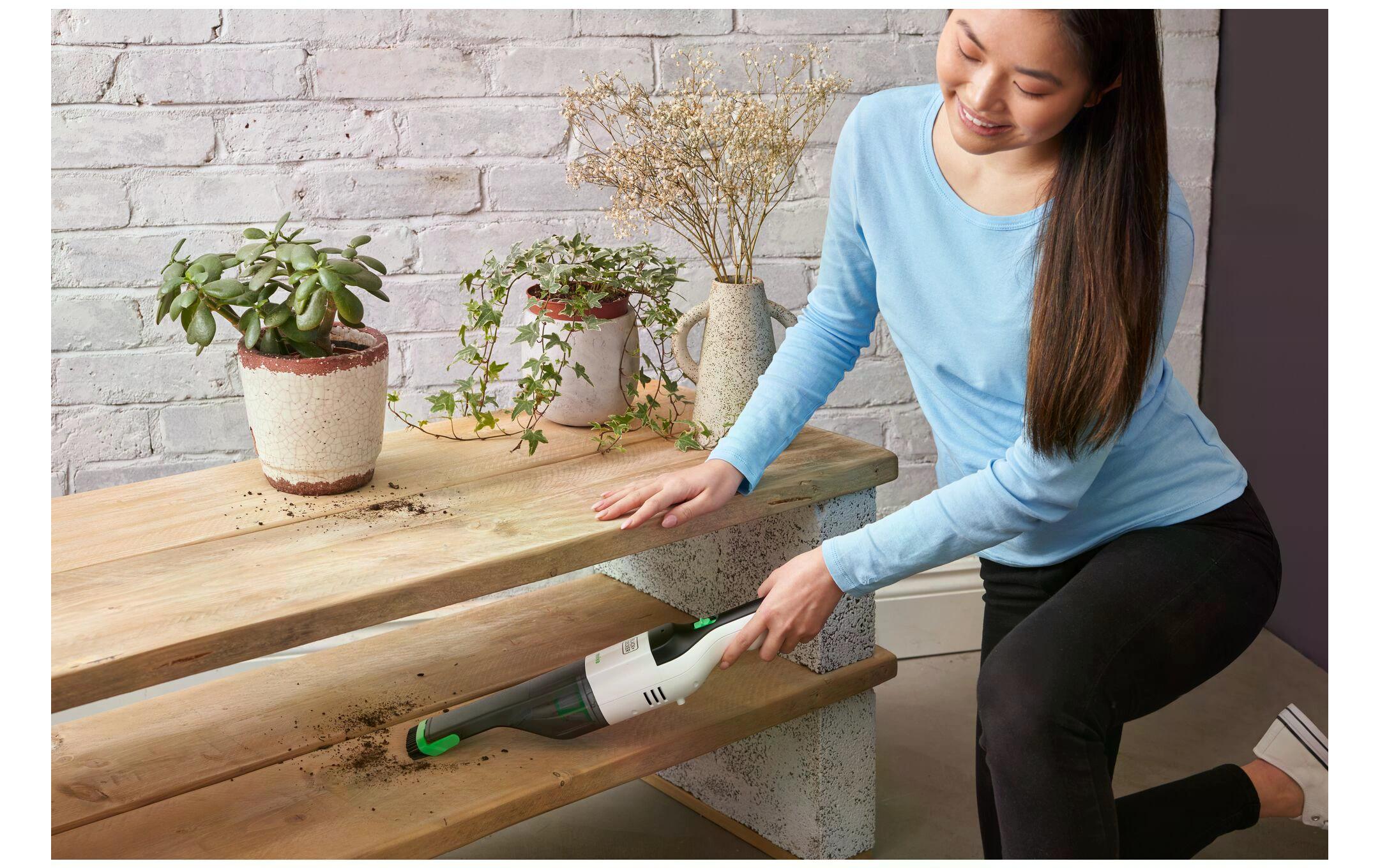 BLACK+DECKER Akku-Handsauger REVHV8C-QW Schwarz/Weiss