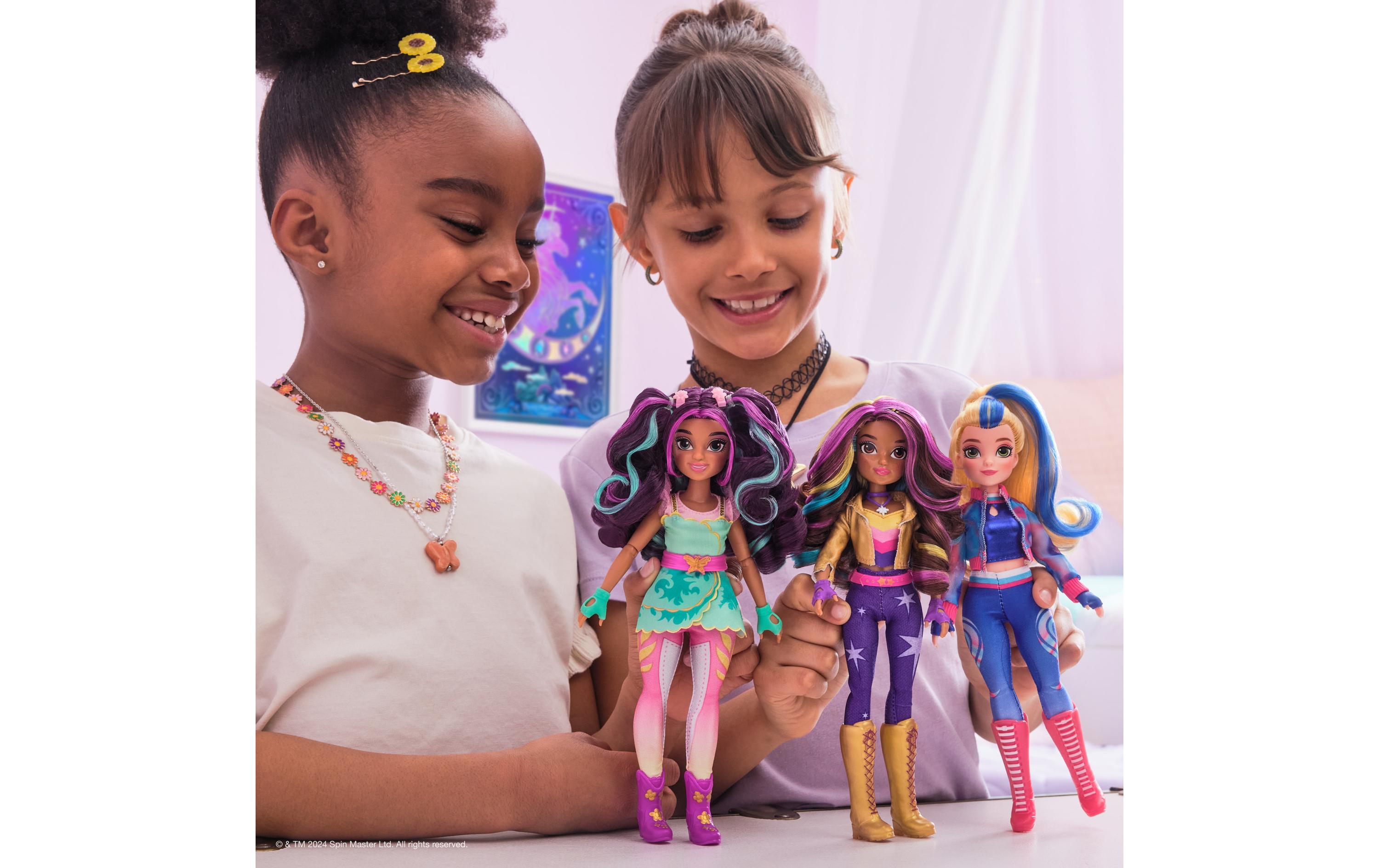 Spinmaster Unicorn Academy Fashion Doll Sophia