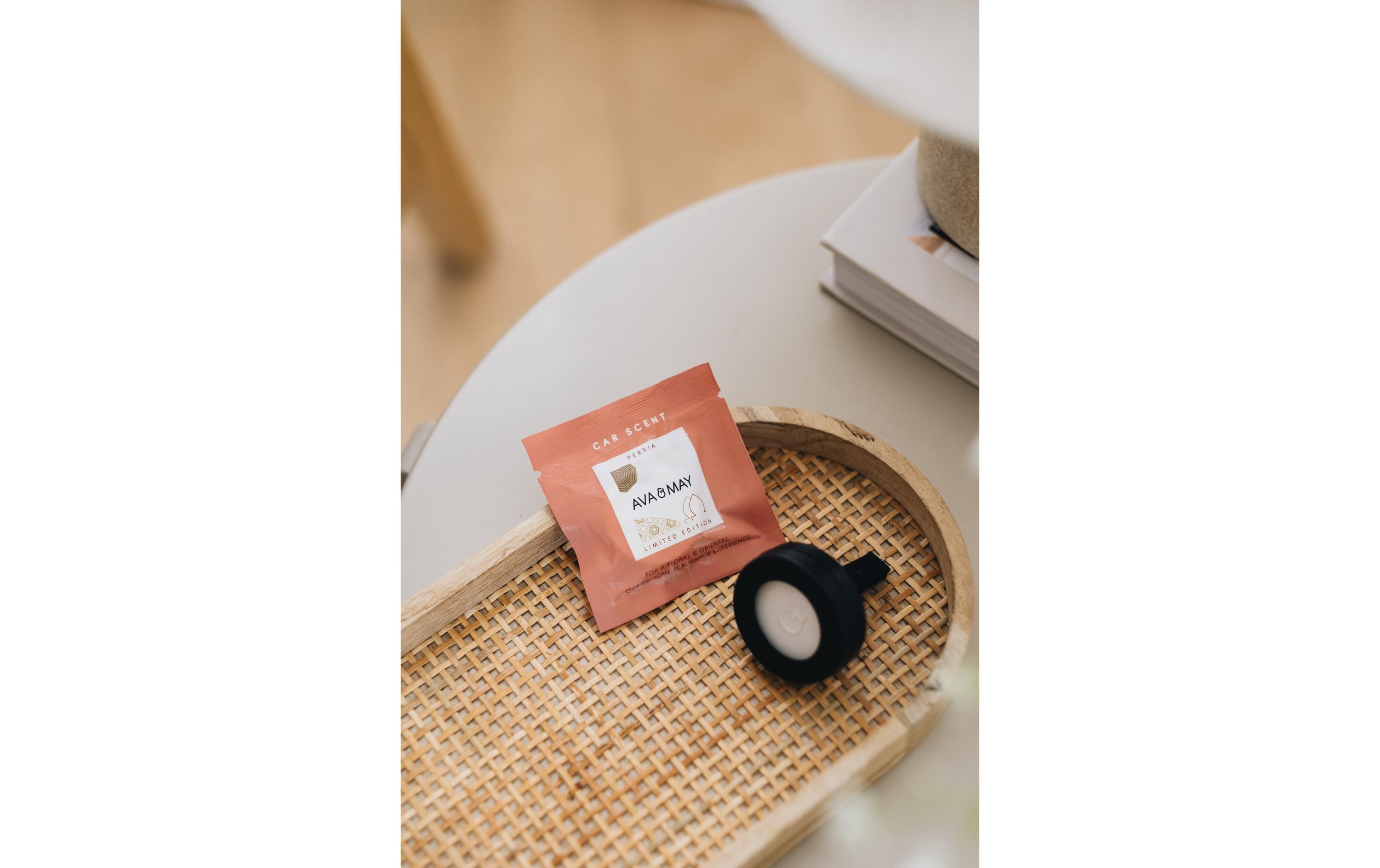 AVA & MAY Autodiffusor Persia