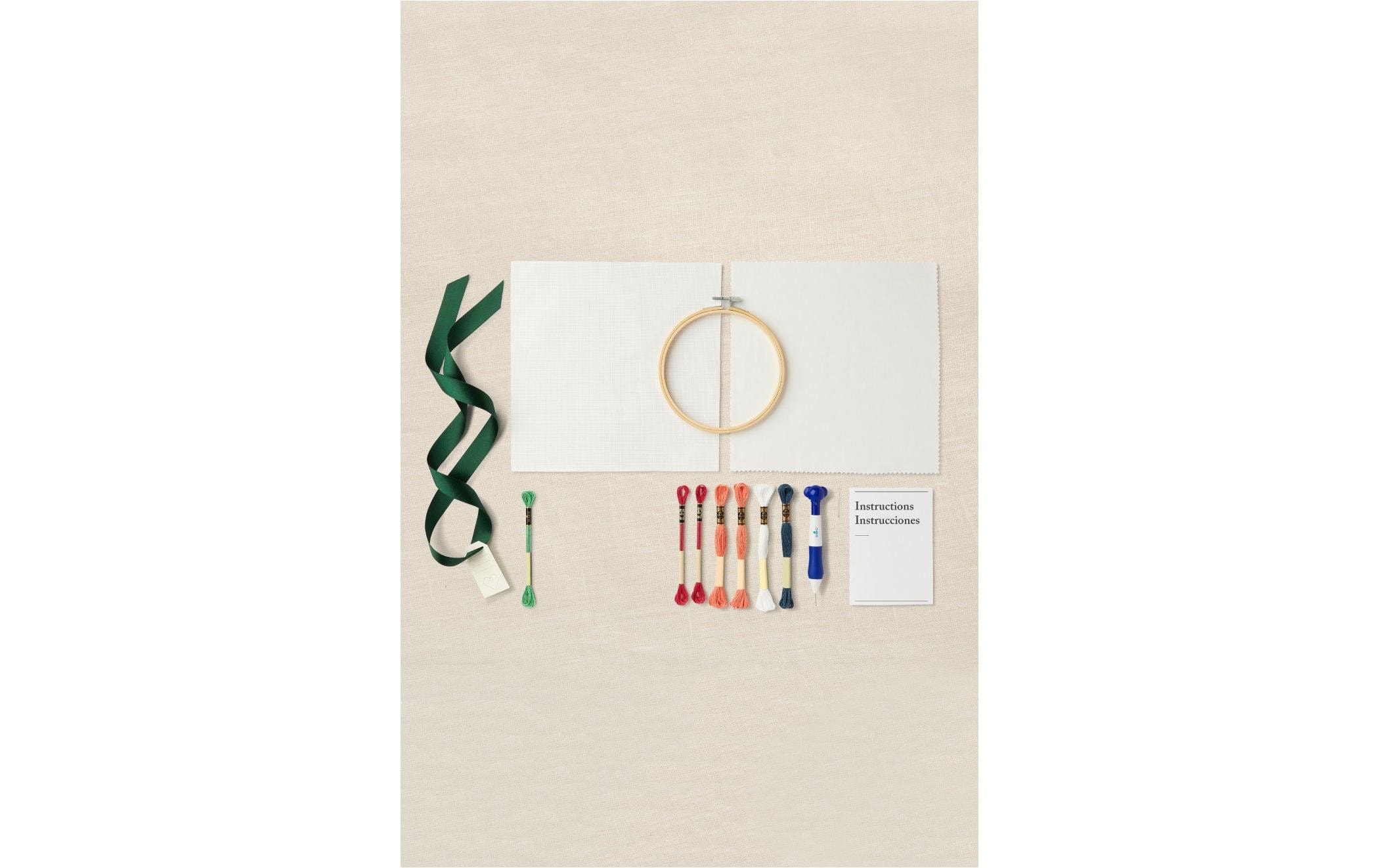 DMC Stickset Gift of Stich Fuchs Flossie, Ø 15.7 cm DMC Stickset Gift of Stich Fuchs Flossie, Ø 15.7 cm