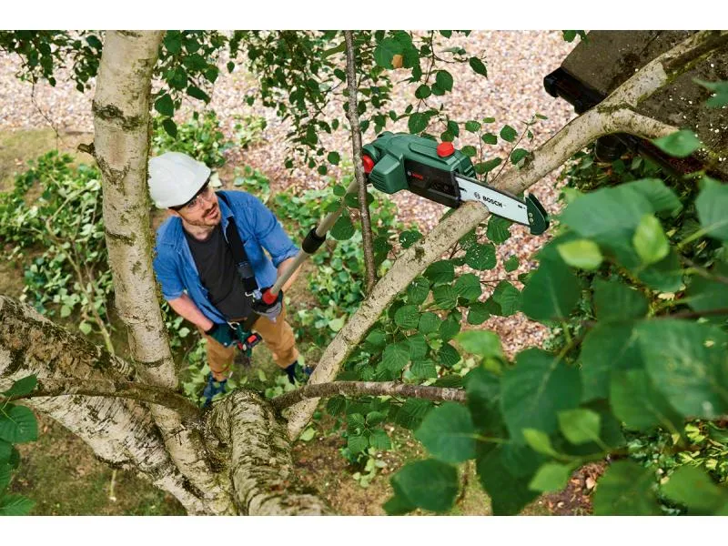 Bosch Akku-Hochentaster UniversalChainPole 18 V 2.5 Ah Bosch Akku-Hochentaster UniversalChainPole 18 V 2.5 Ah