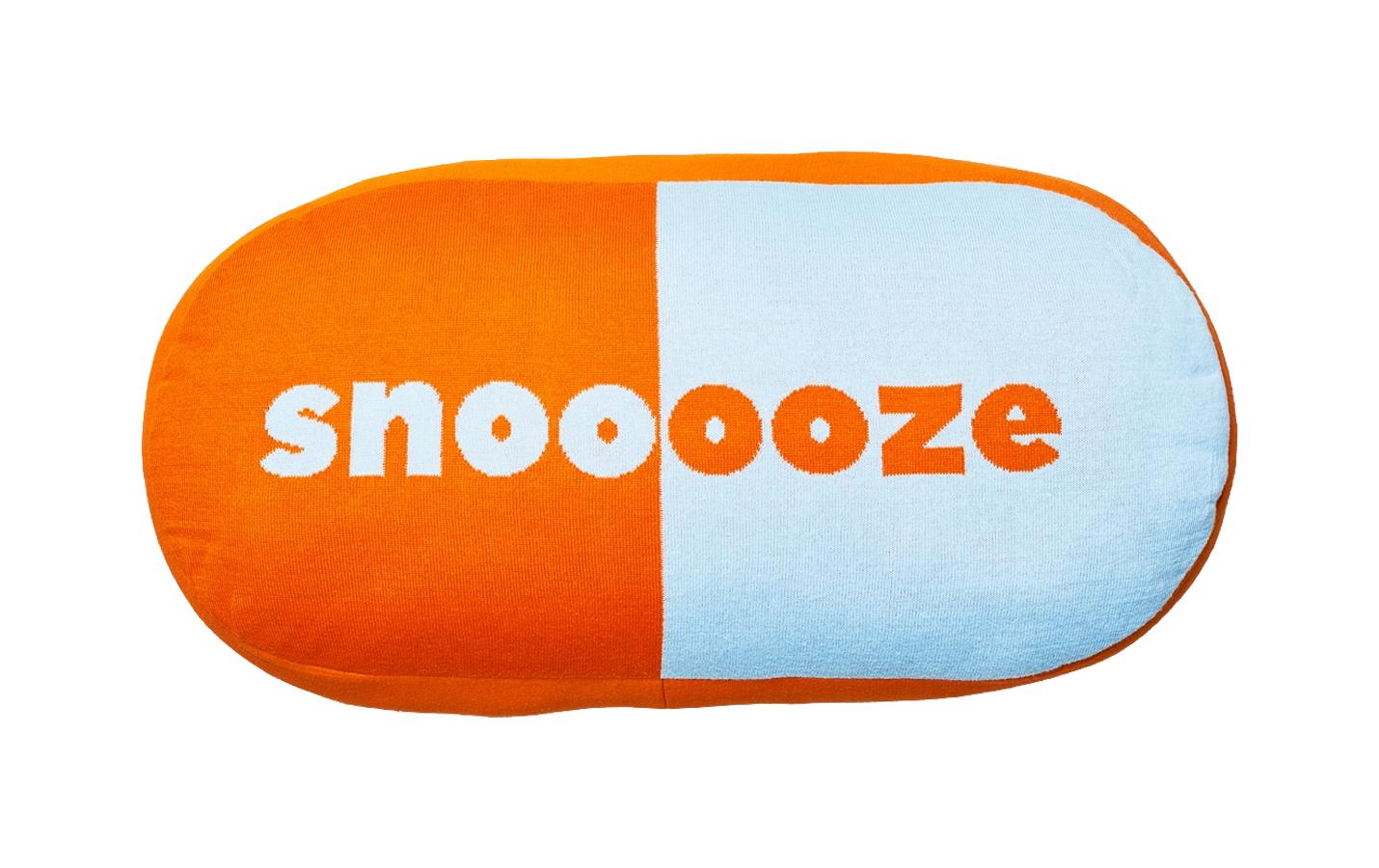 Chic Mic Gestricktes Baumwollkissen Snooze 30 x 60 cm, Blau/Orange