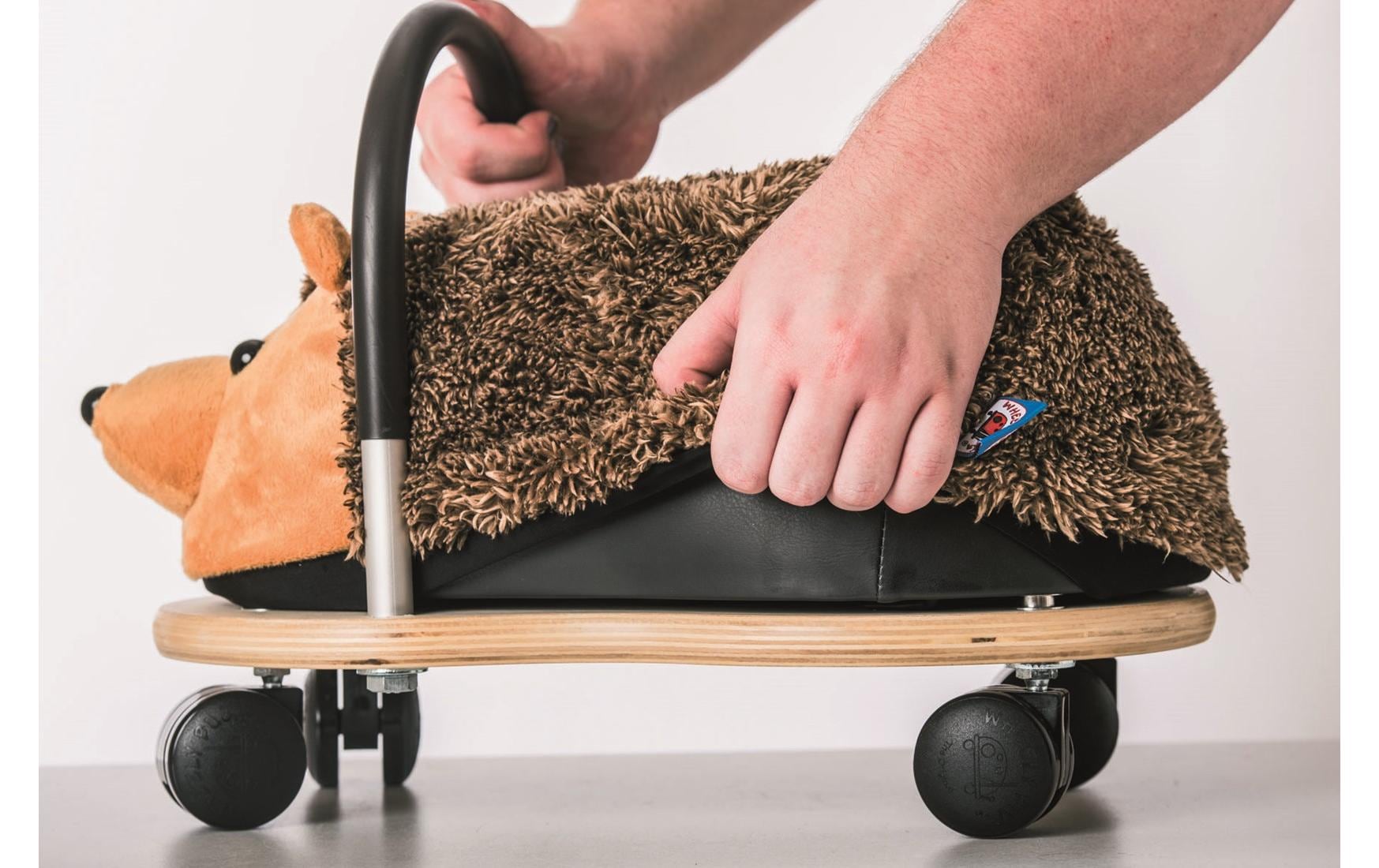 Wheelybug Rutschfahrzeug Igel klein