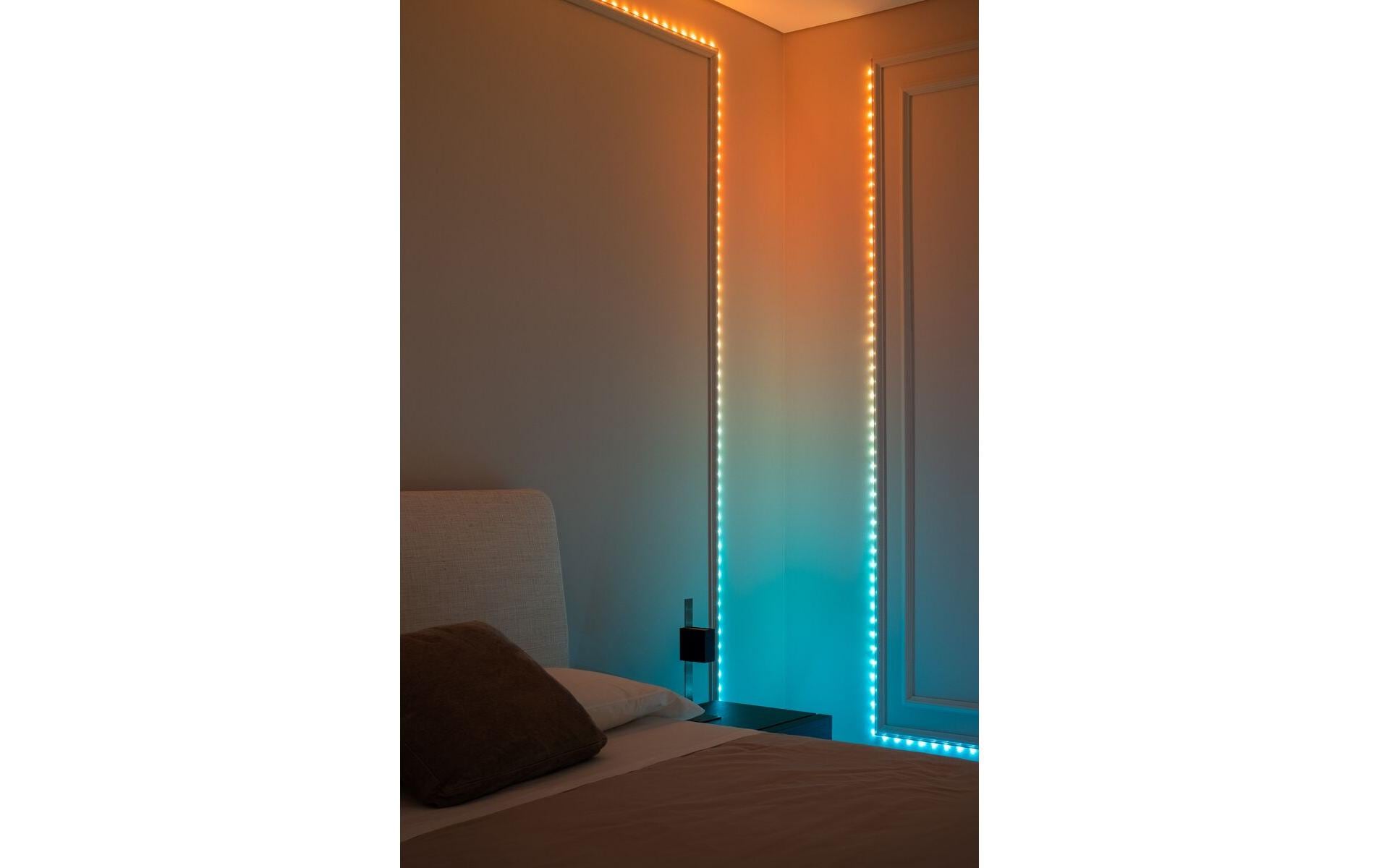 Twinkly LED Stripe Dots, 60 LEDs, 3 m, RGB, Schwarz Twinkly LED Stripe Dots, 60 LEDs, 3 m, RGB, Schwarz