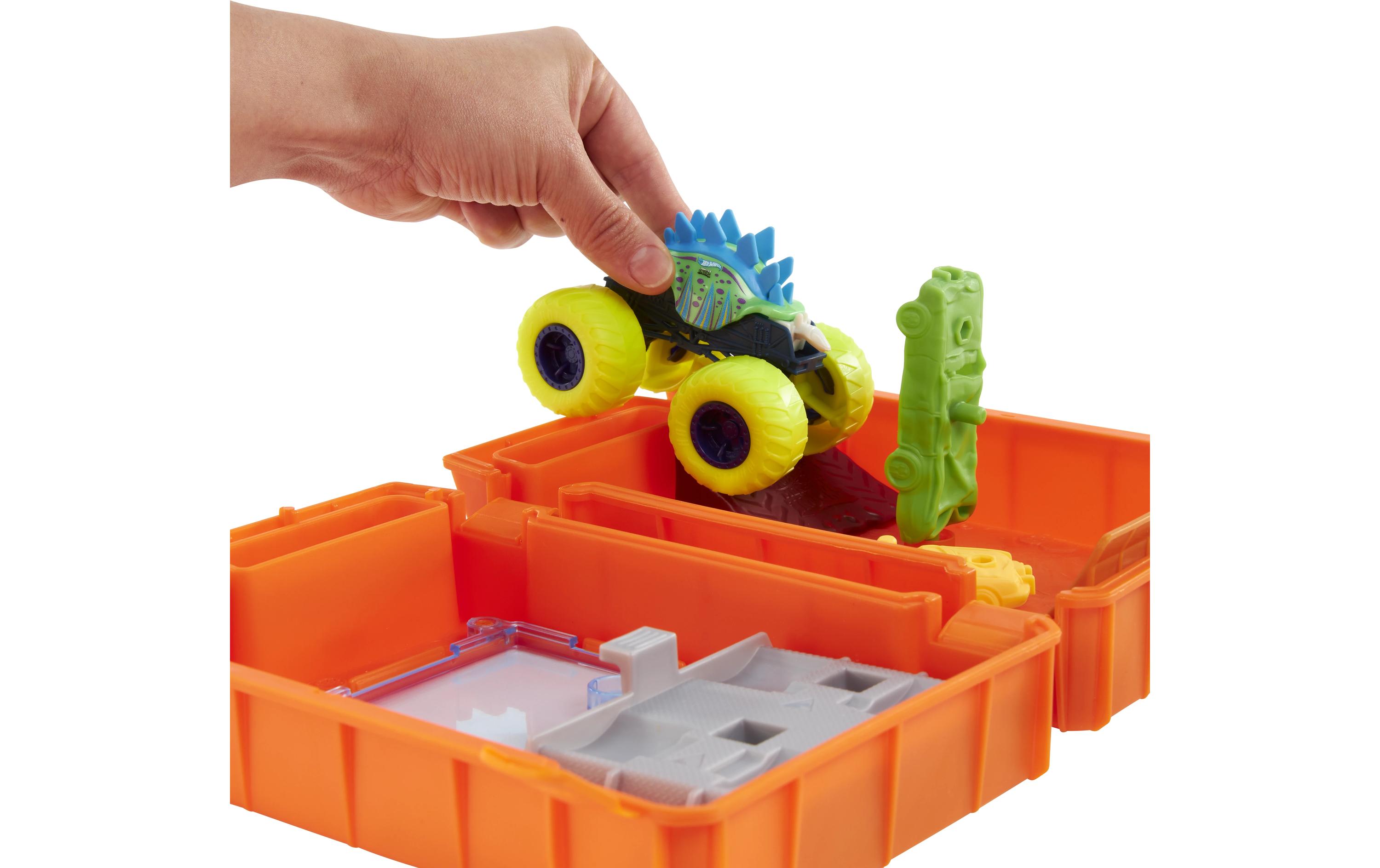 Hot Wheels Monster Trucks Fuel N' Go