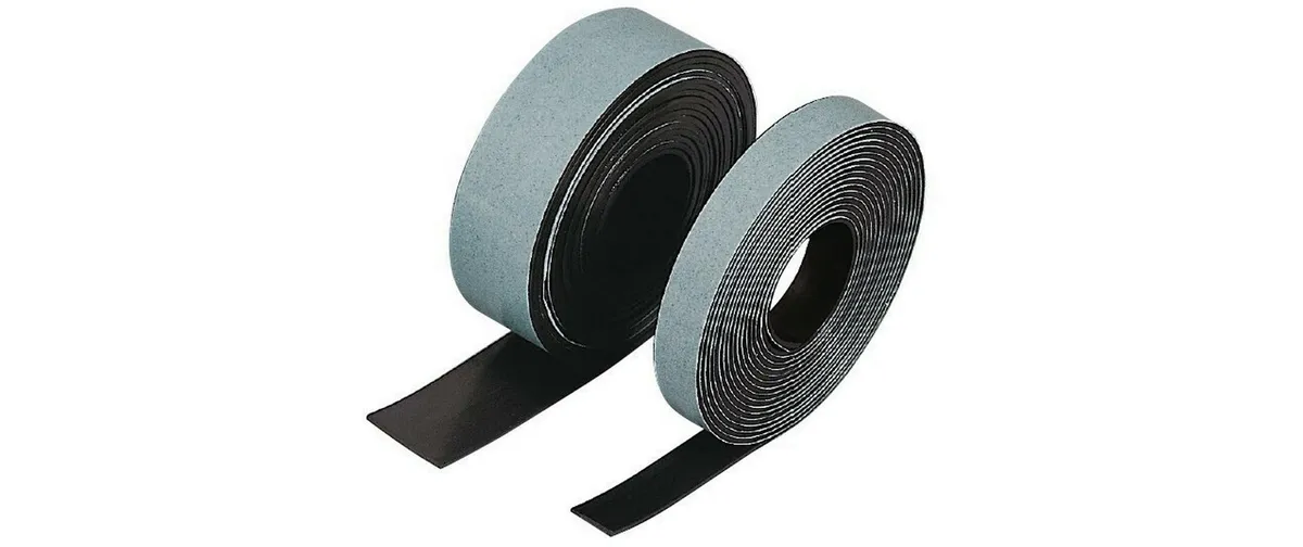 Berec Magnetstreifen 25 mm x 3 m, Schwarz Berec Magnetstreifen 25 mm x 3 m, Schwarz