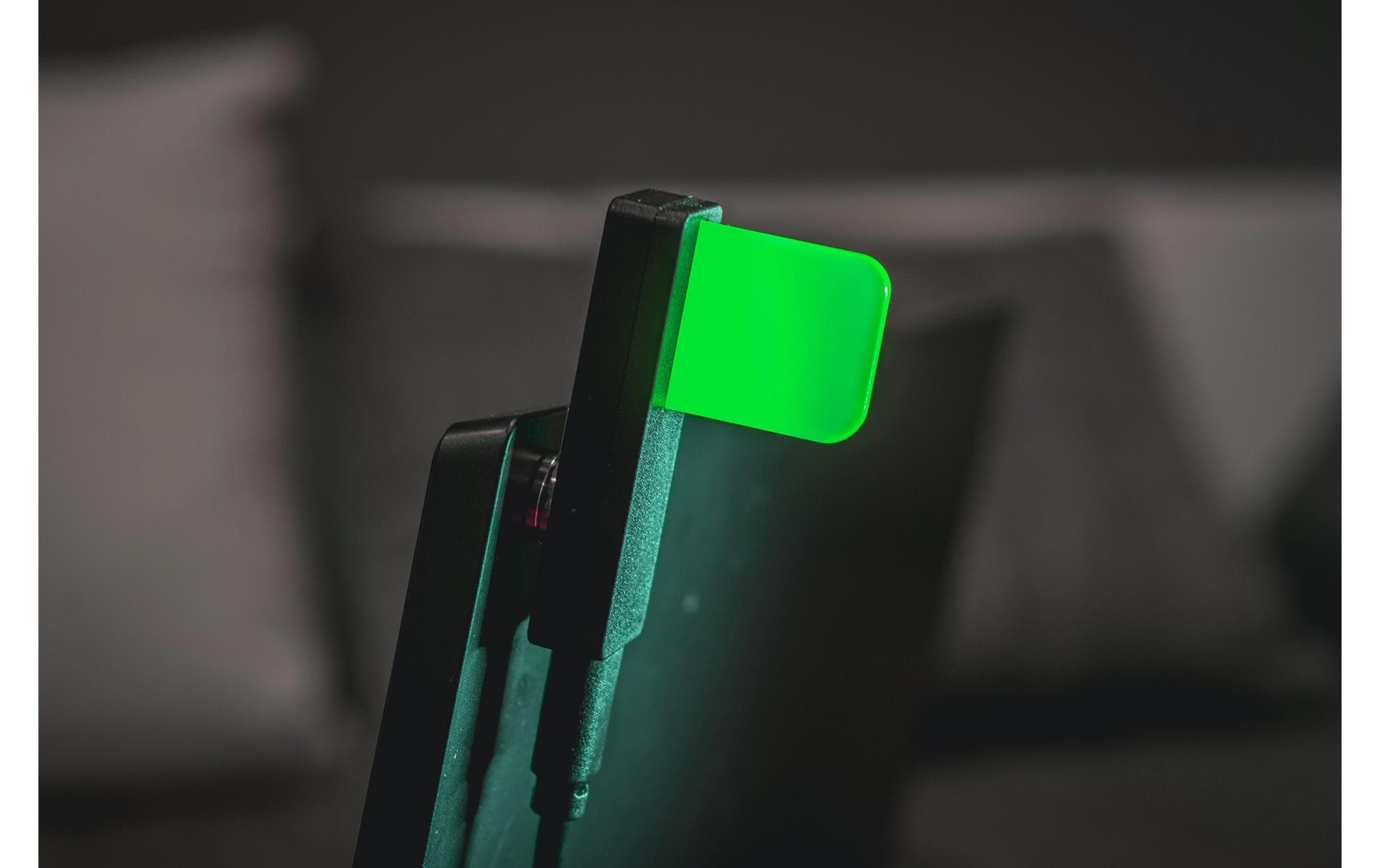 Luxafor Flag mit 0.5 m USB-A Kabel, Schwarz Luxafor Flag mit 0.5 m USB-A Kabel, Schwarz