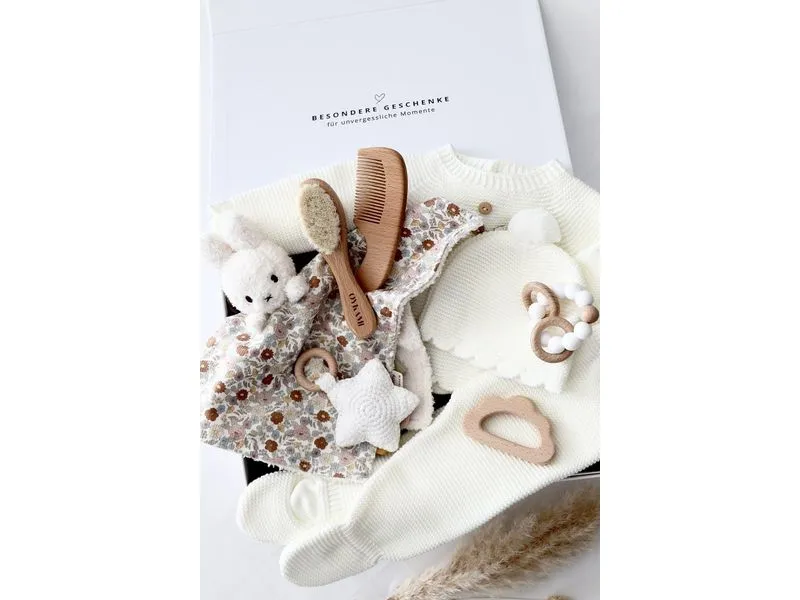 Oykami Geschenkset Babybox Siena Weiss Blumen Oykami Geschenkset Babybox Siena Weiss Blumen