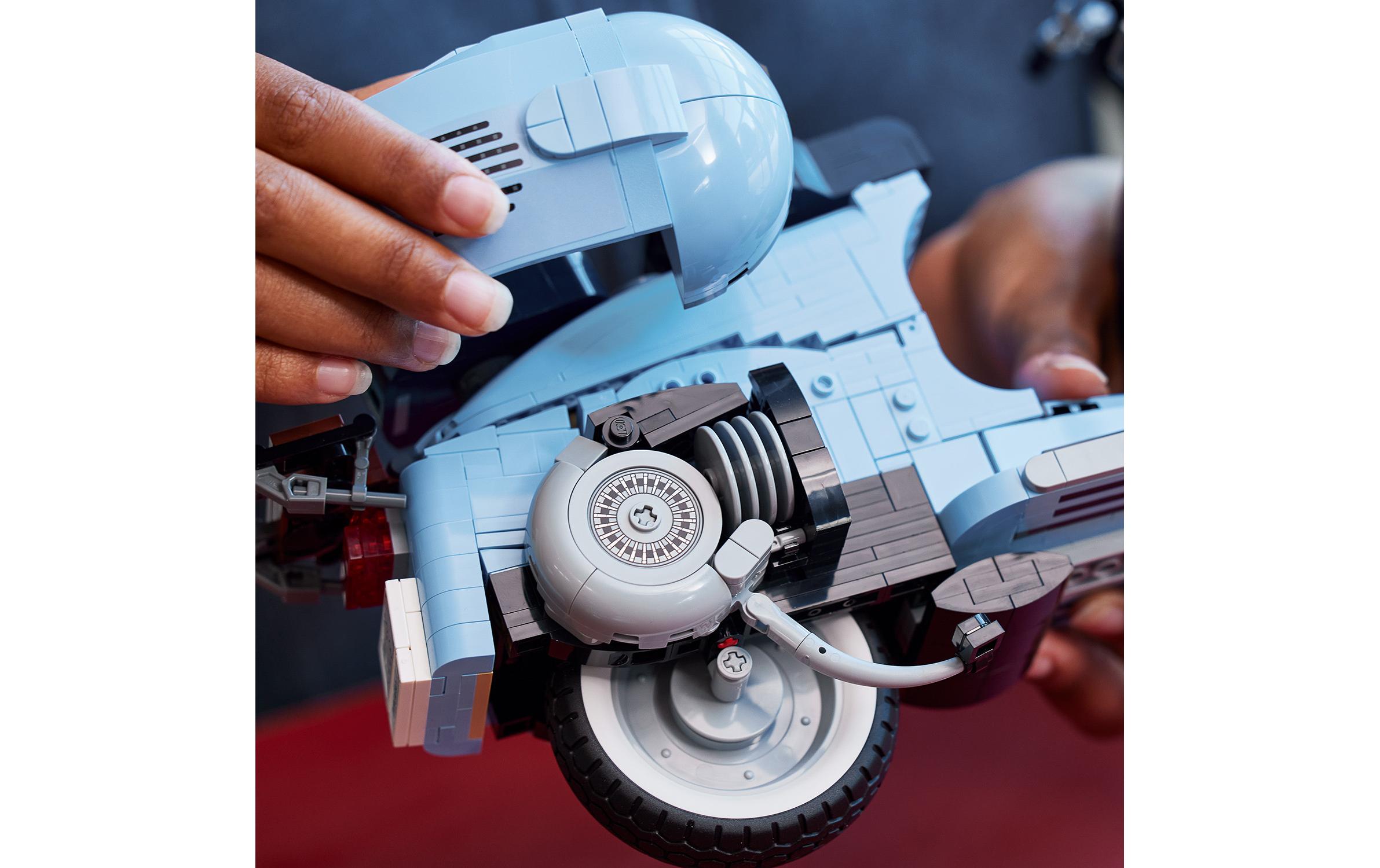 LEGO® Icons Vespa 125 10298