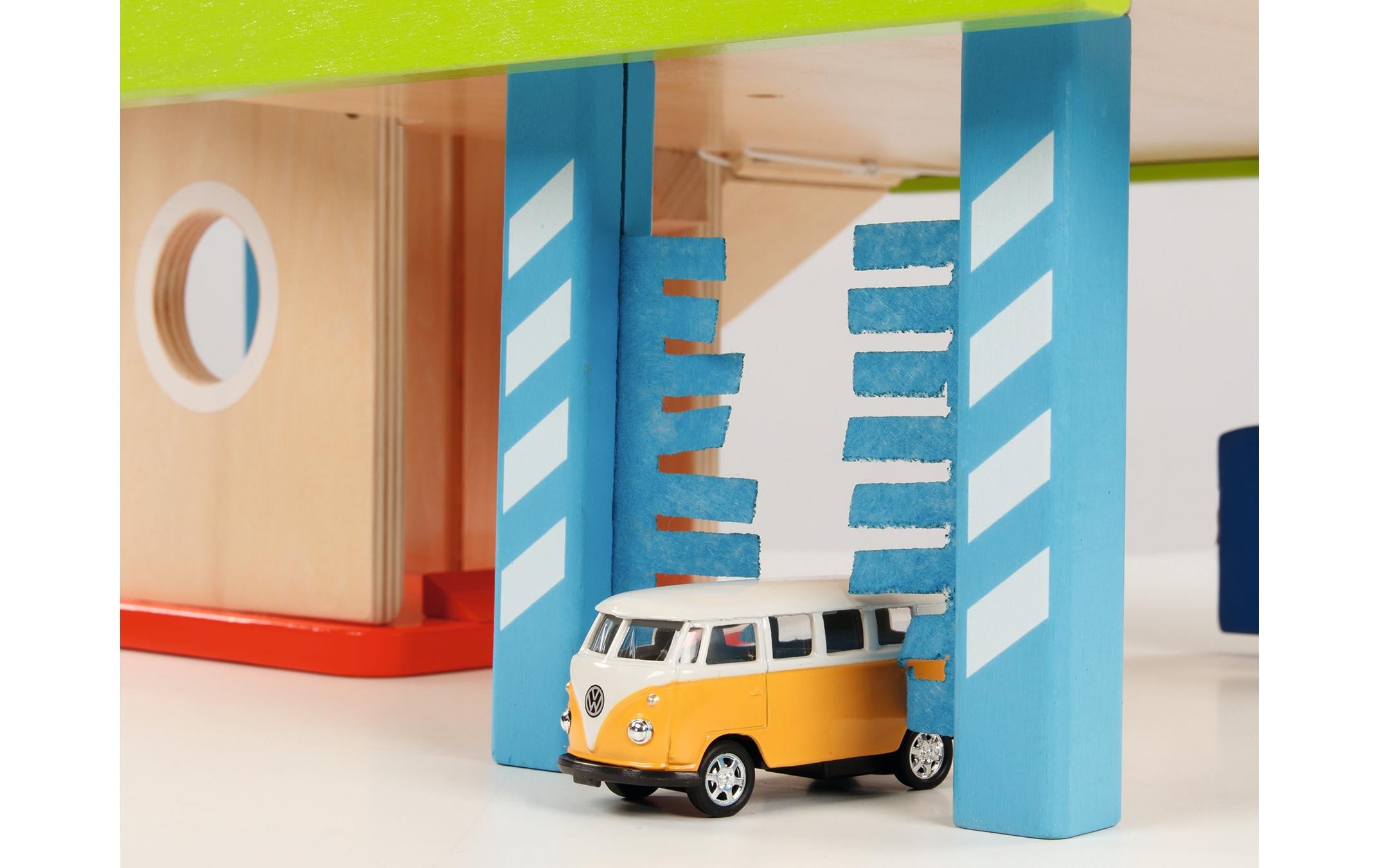 Goki Spielzeuggarage Parkhaus aus Holz