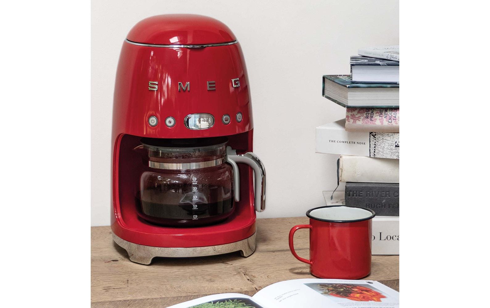 SMEG Filterkaffeemaschine 50's Style DCF02RDEU Rot