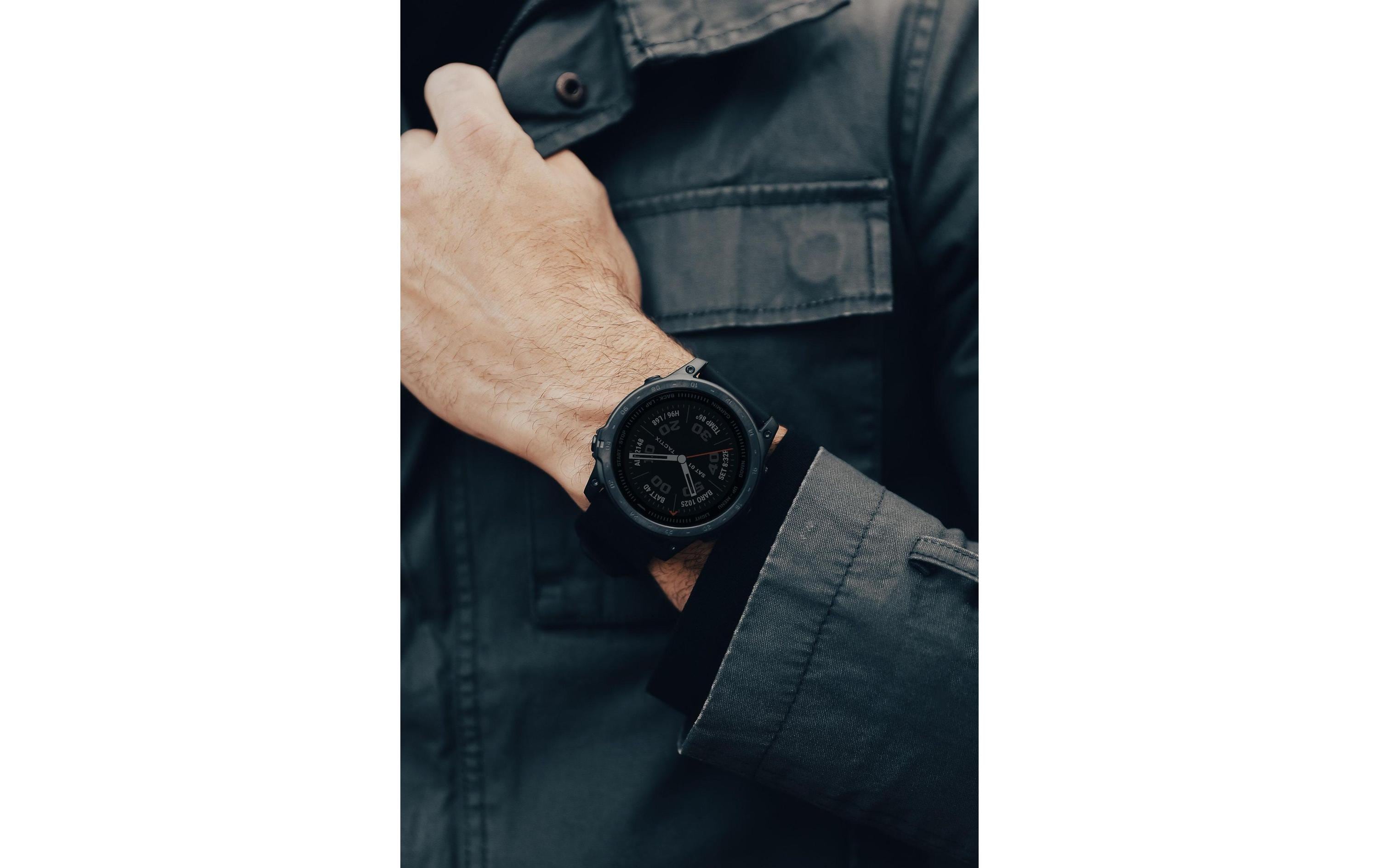 GARMIN Sportuhr Tactix 7 Sapphire Standard, Schwarz/Schwarz GARMIN Sportuhr Tactix 7 Sapphire Standard, Schwarz/Schwarz