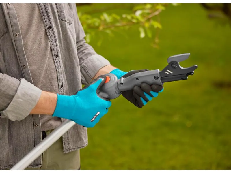 GARDENA Akku-Teleskop-Baumschere HighCut 250/18 V P4A Ready To Use