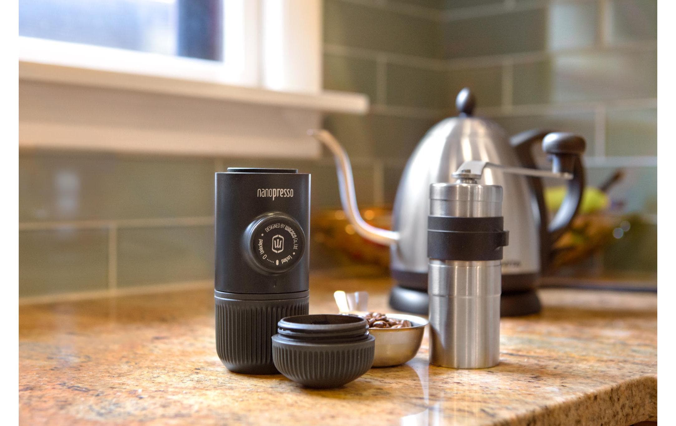 Wacaco Reisekaffeemaschine Nanopresso Schwarz