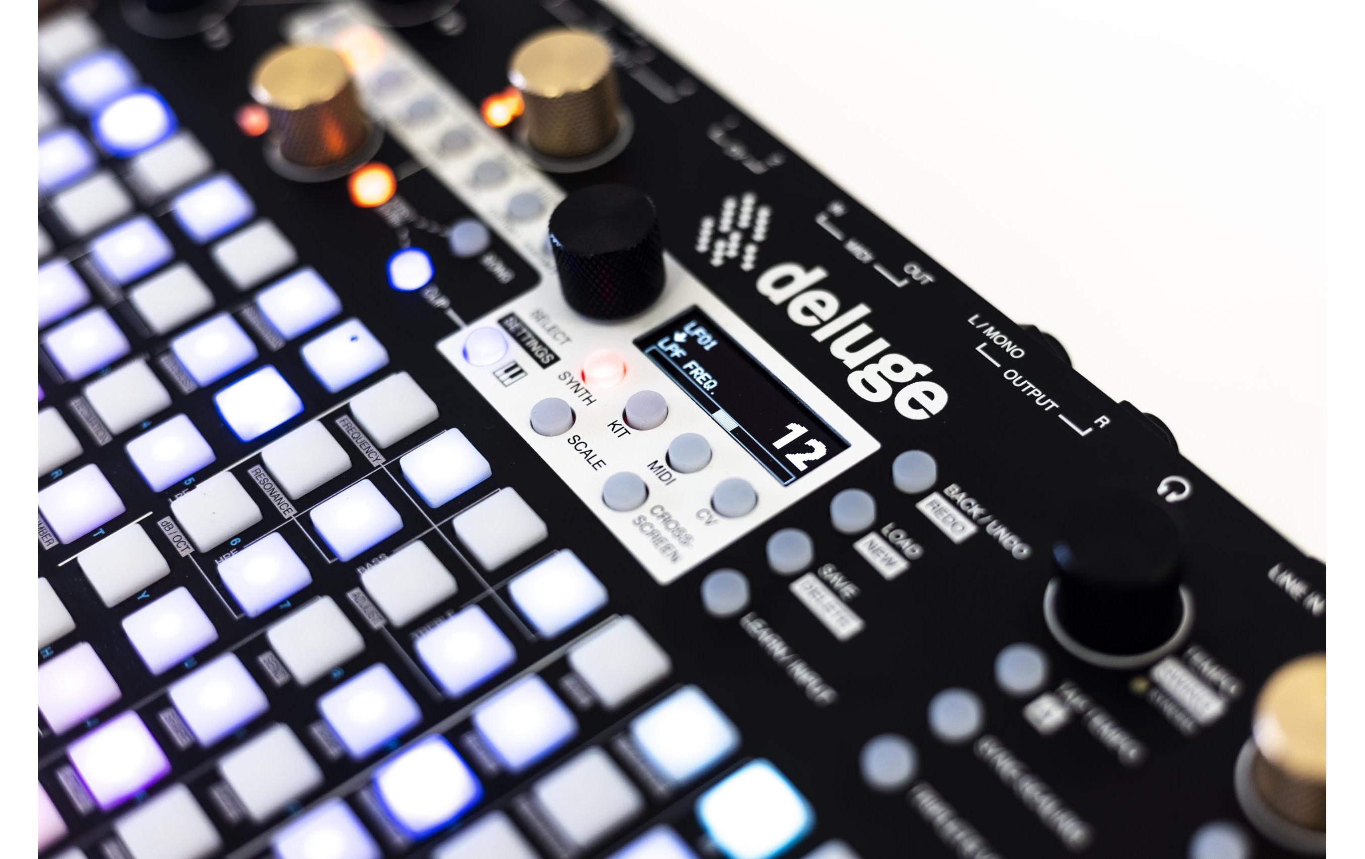 Synthstrom Audible Groove-Box Deluge