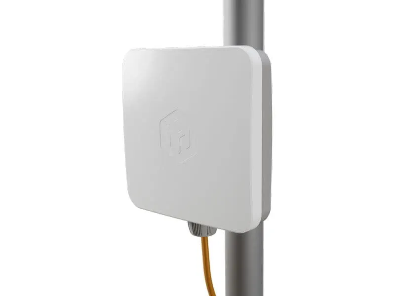 MikroTik LTE-Router SXTsq Eingebettetes LTE4 (EU) MikroTik LTE-Router SXTsq Eingebettetes LTE4 (EU)