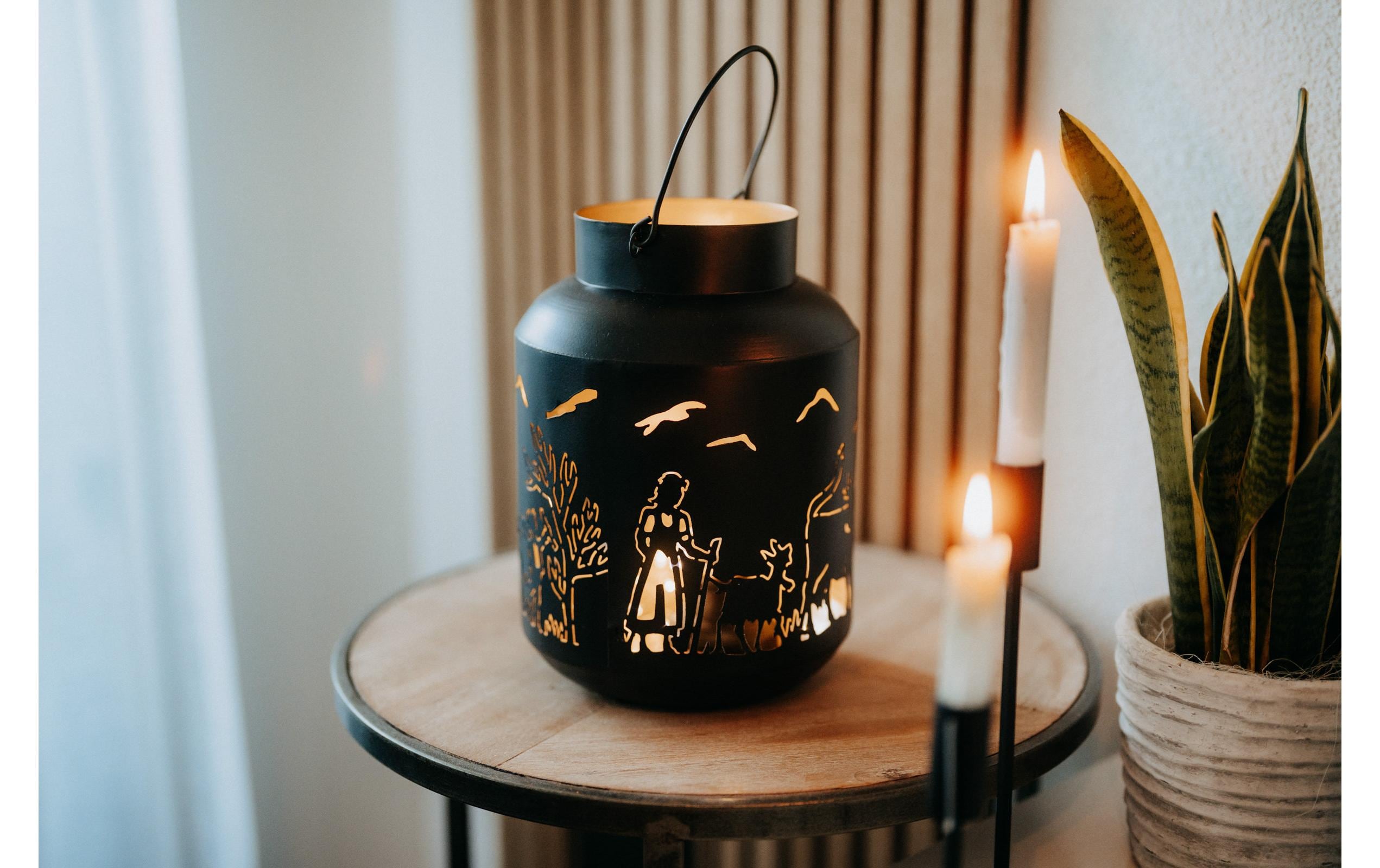 Kadastar Laterne Alpaufzug Familie 27 cm, Schwarz