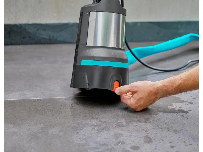 GARDENA Klarwasserpumpe 11000 Aquasensor GARDENA Klarwasserpumpe 11000 Aquasensor