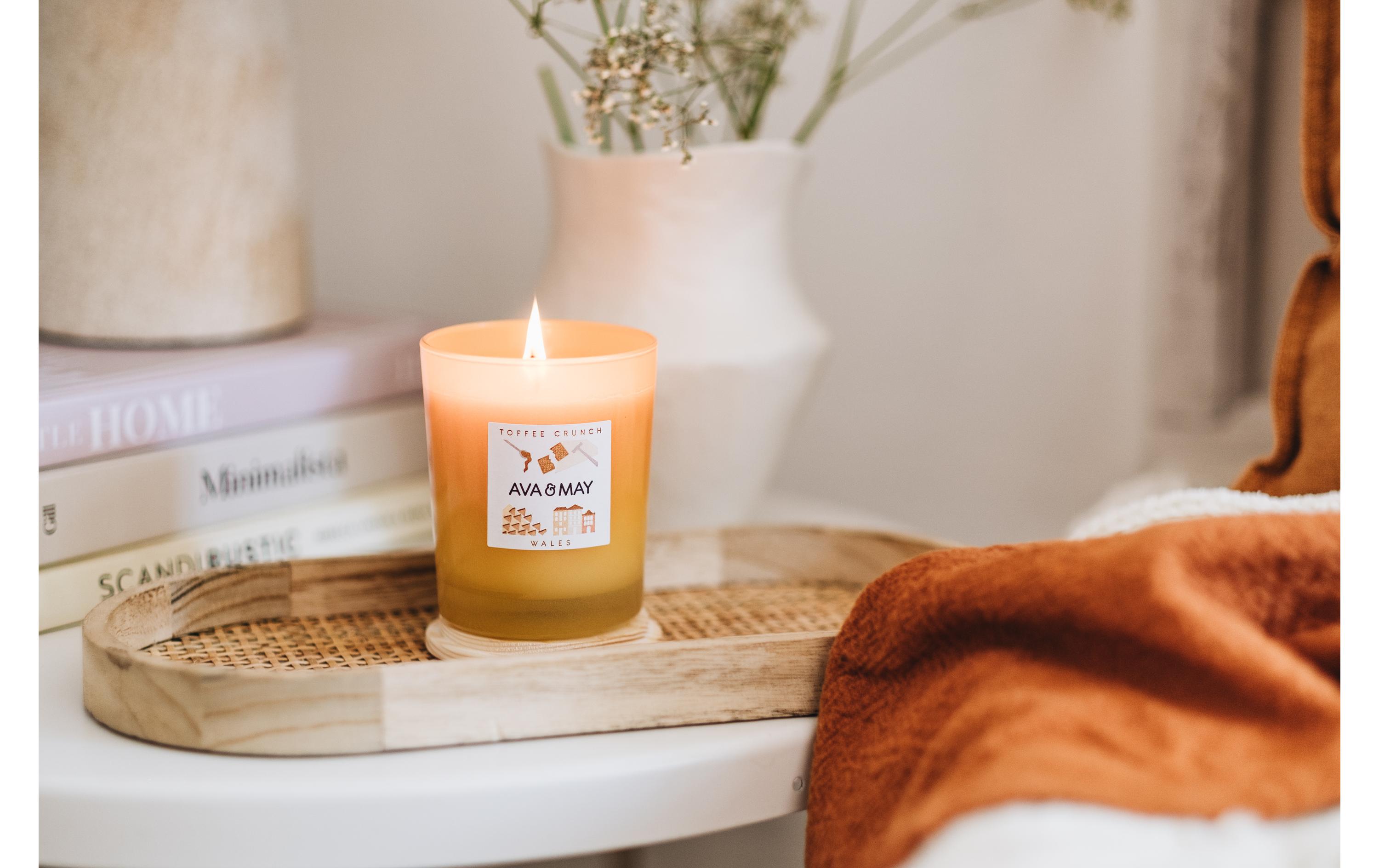 AVA & MAY Duftkerze Toffee Crunch 180 g
