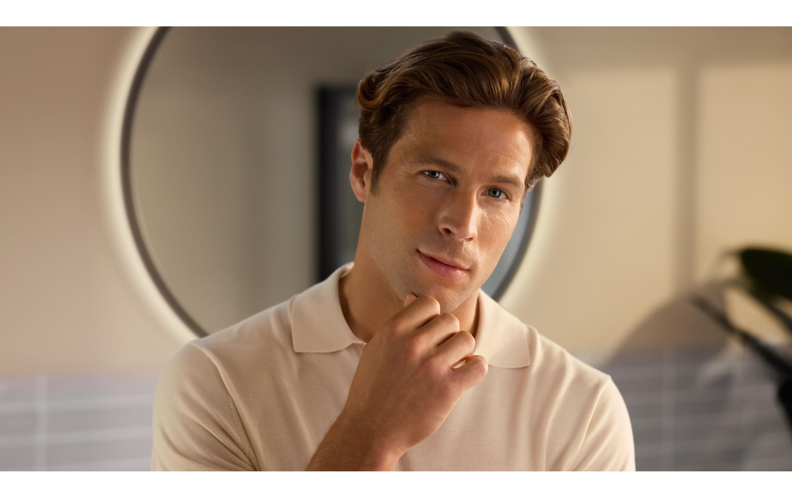 Philips Herrenrasierer Series 9000 X9000/30 mit Reinigungsstation