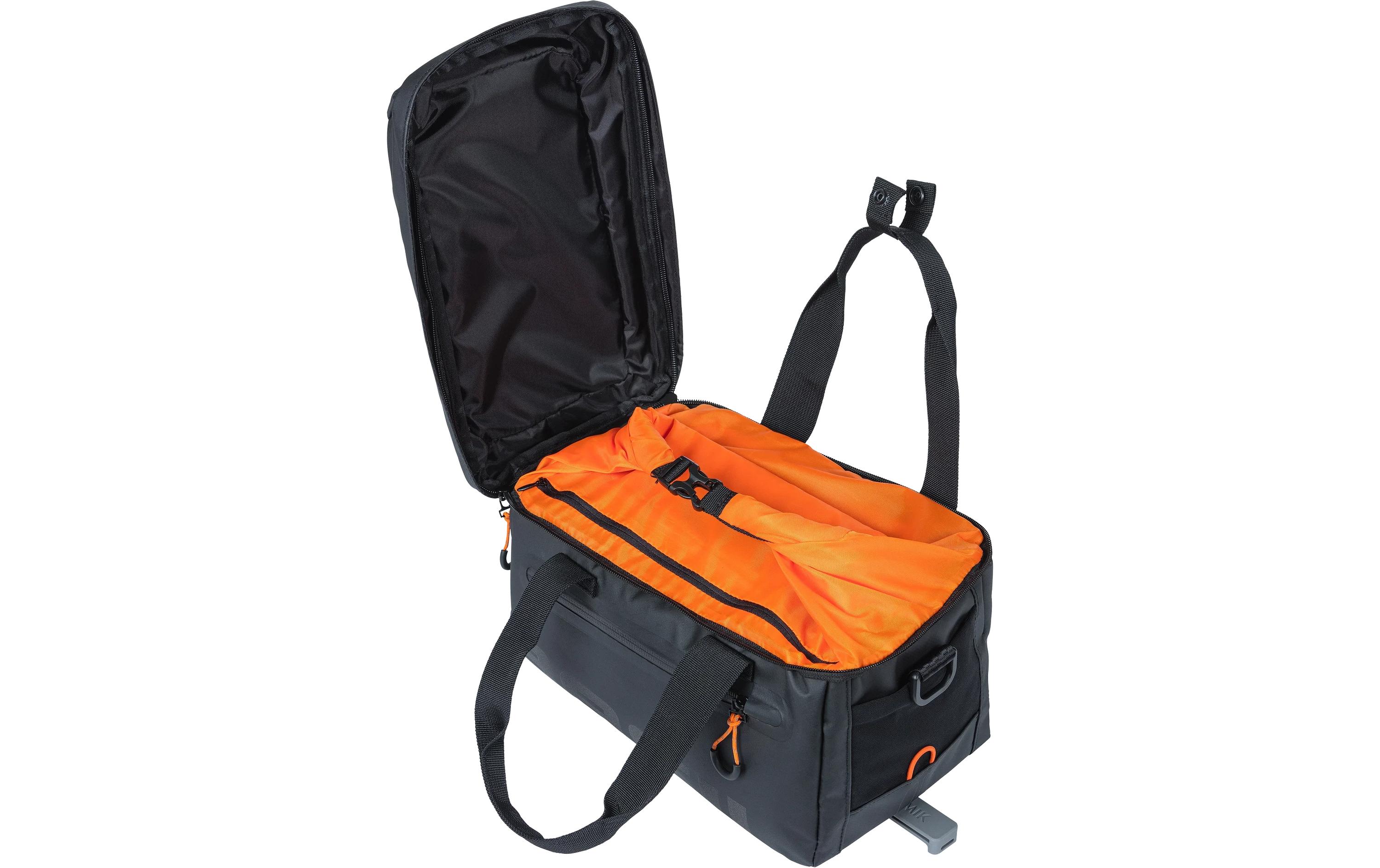 BASIL Gepäckträgertasche Miles Tarpaulin MIK 7 l, Schwarz/Orange