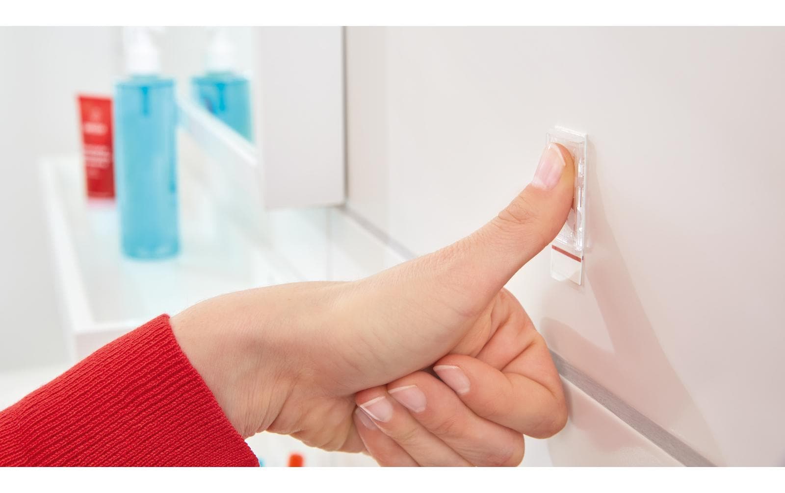 tesa Klebehaken Powerstrips S Eckig, Schwarz