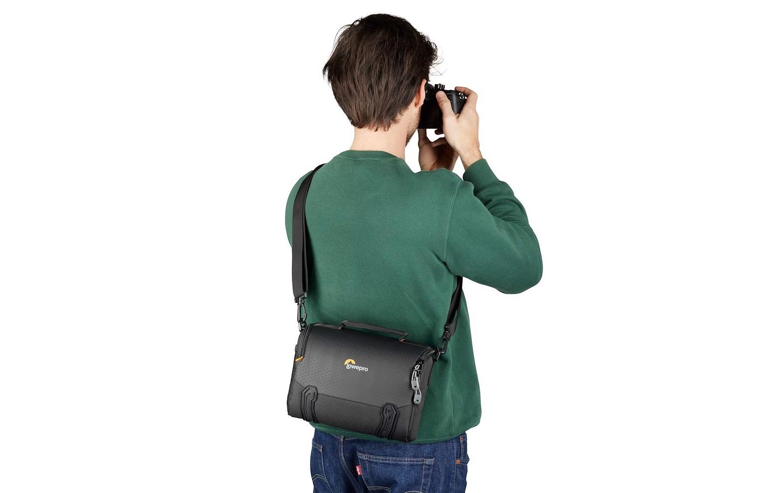 Lowepro Kamera-Tasche Adventura SH 140 III (GRL) Schwarz