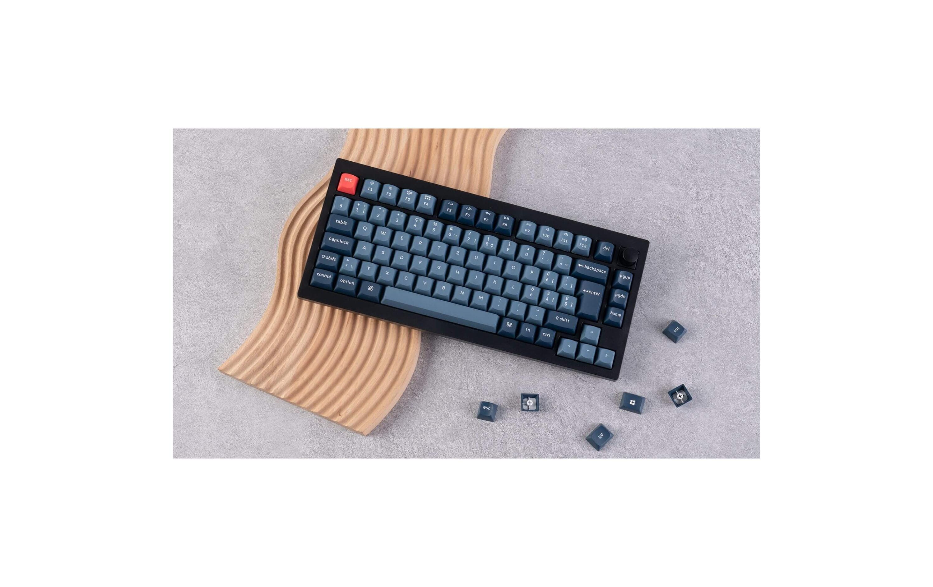 Keychron Gaming-Tastatur V1 Max Black Red Switch