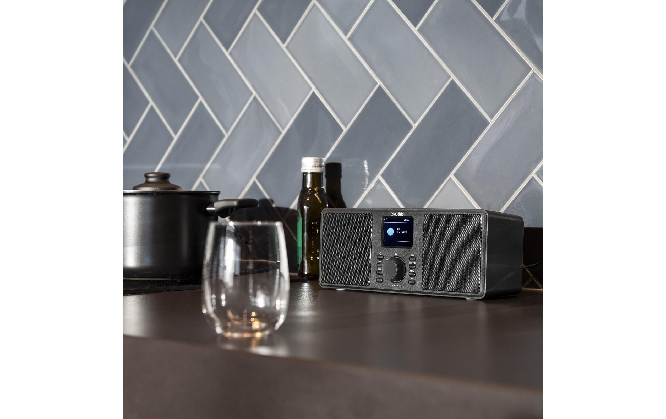 Audizio DAB+ Radio Monza Schwarz