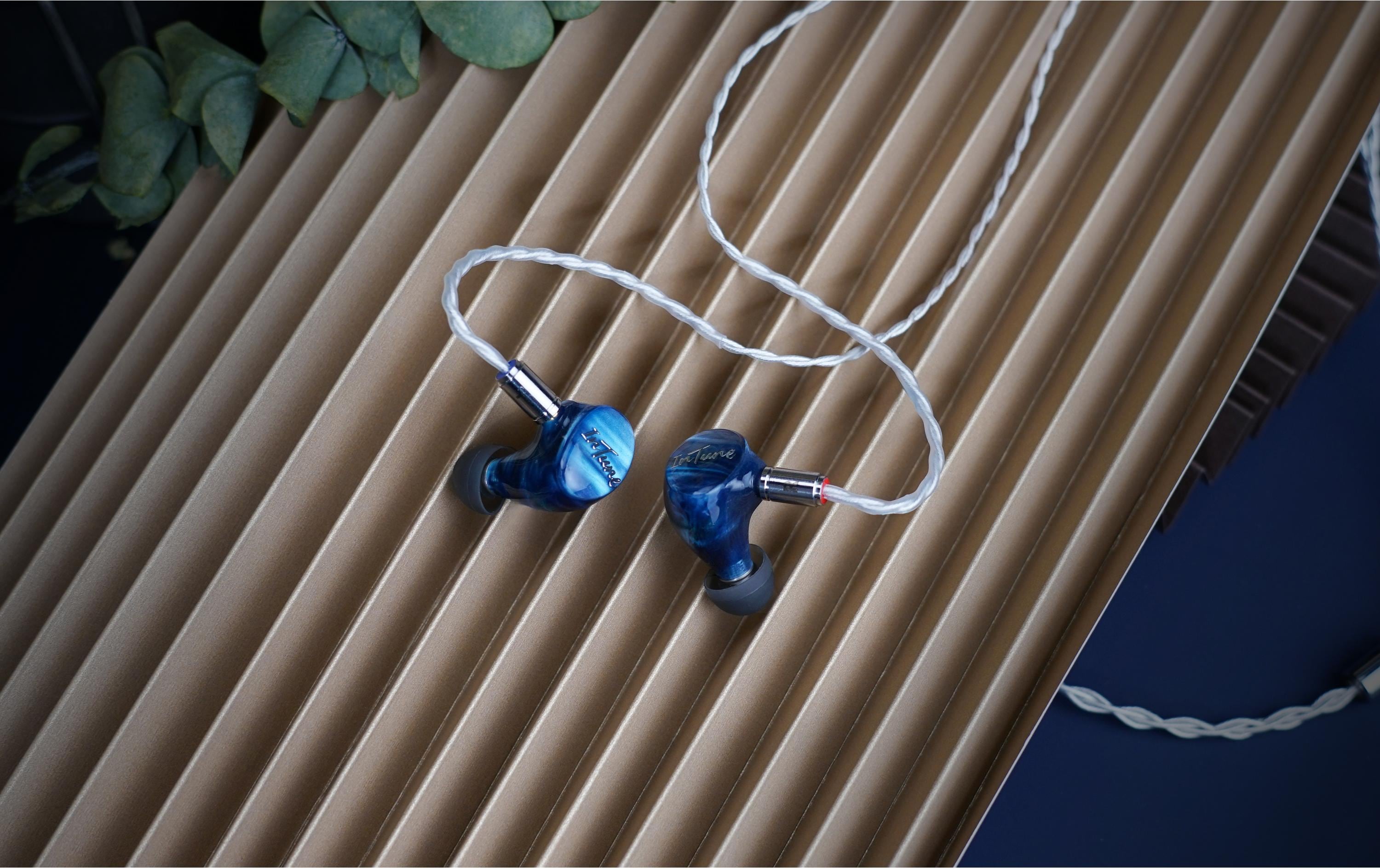 iBasso In-Ear-Kopfhörer IT07 Blau