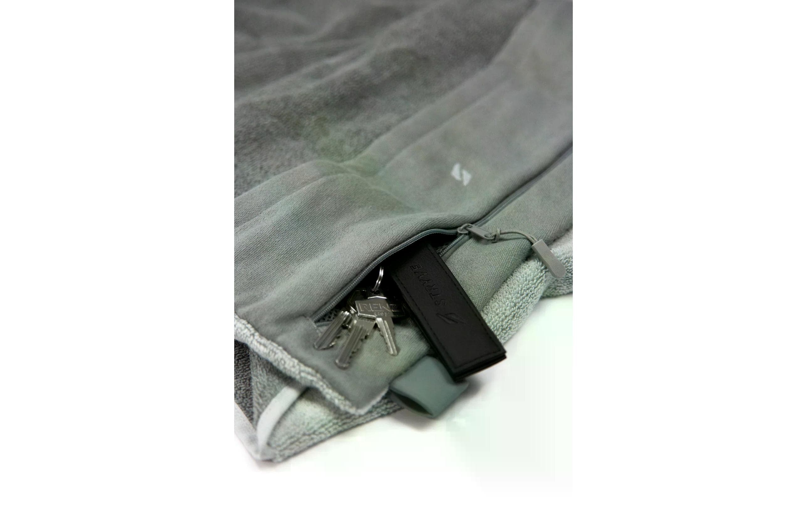 Stryve Handtuch Towell+ Silver