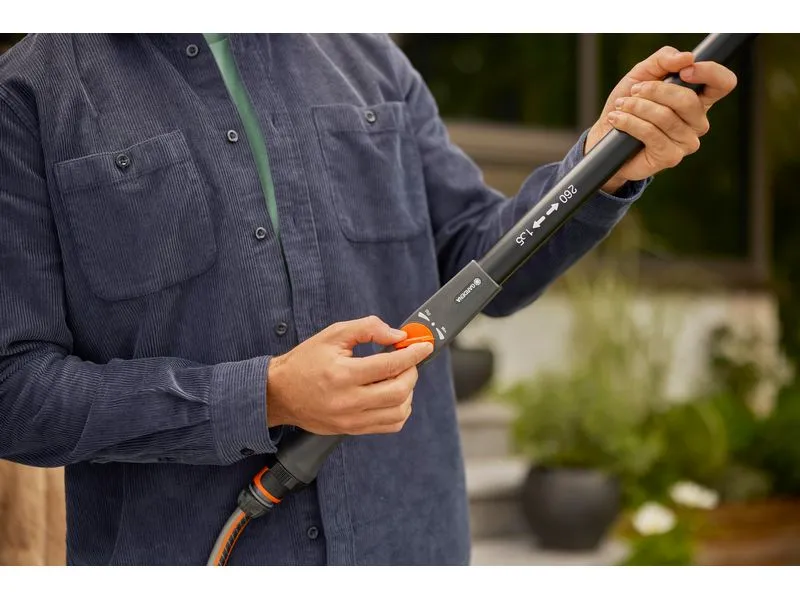 GARDENA Cleansystem Teleskop-Stiel M-XL, 155 - 260 cm GARDENA Cleansystem Teleskop-Stiel M-XL, 155 - 260 cm