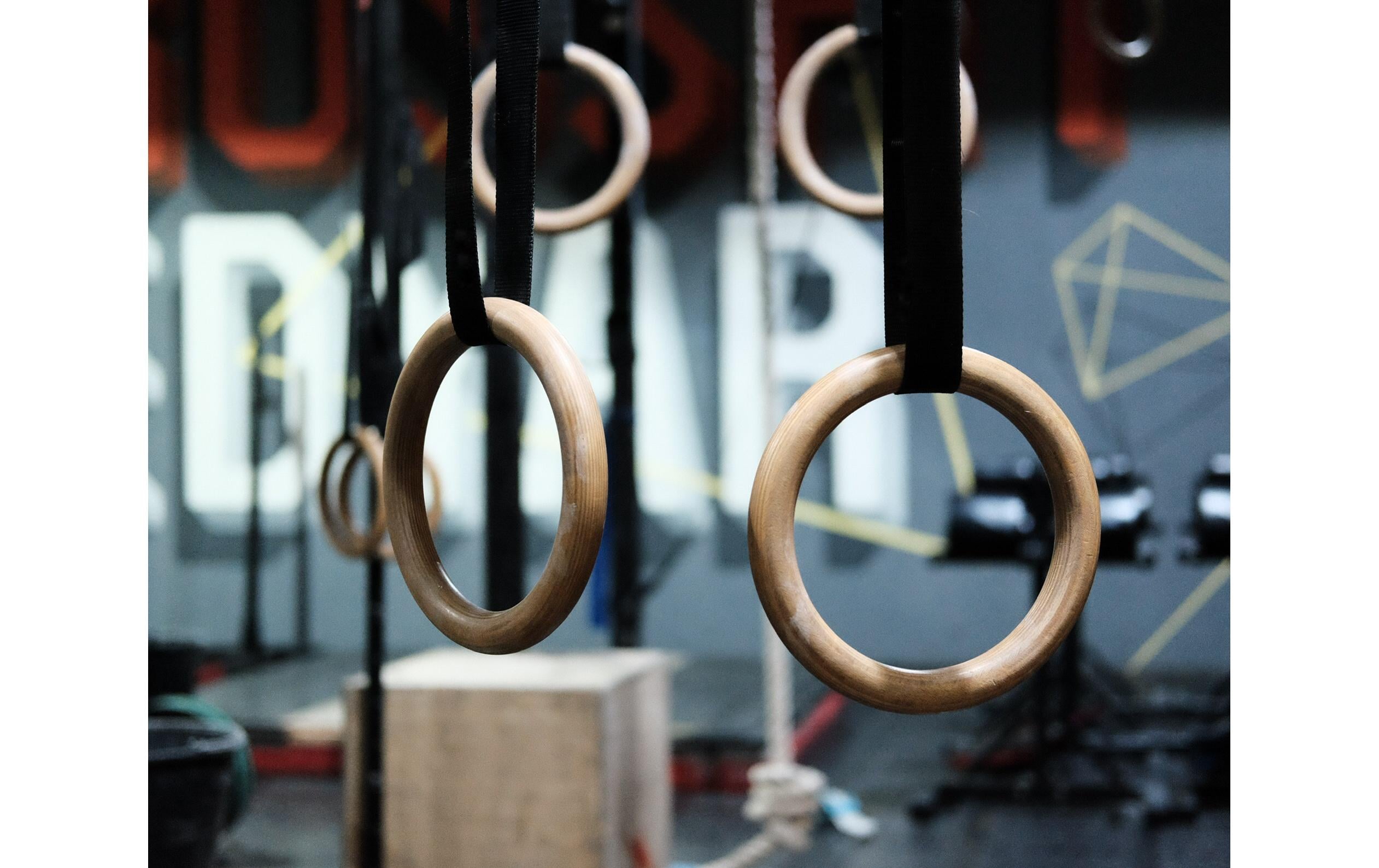 Fitcom Turnringe aus Holz inkl. Gurte