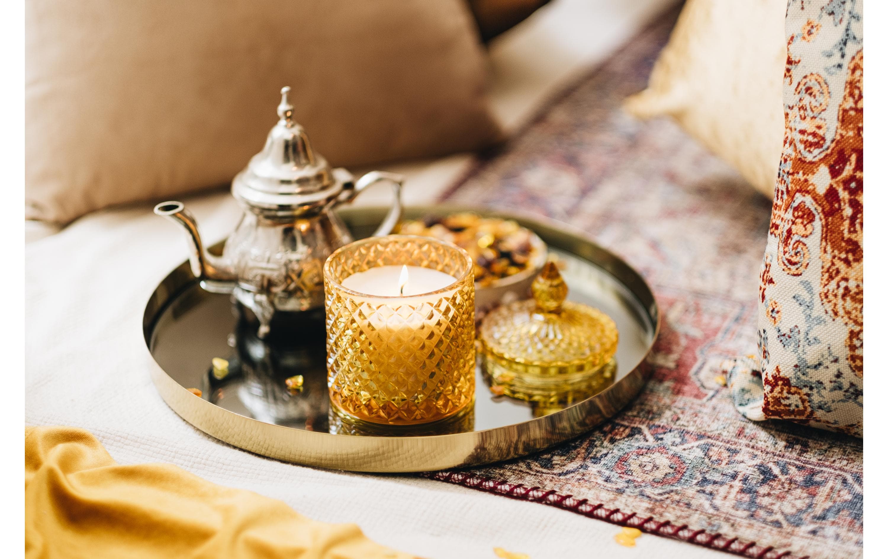 AVA & MAY Duftkerze Cairo, Gelb