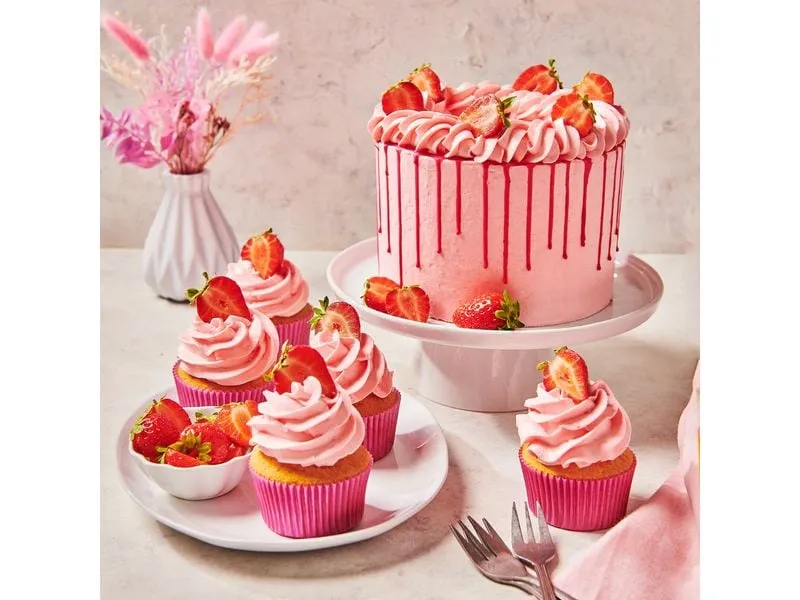 Funcakes Enchanted Cream Strawberry 450 g Funcakes Enchanted Cream Strawberry 450 g