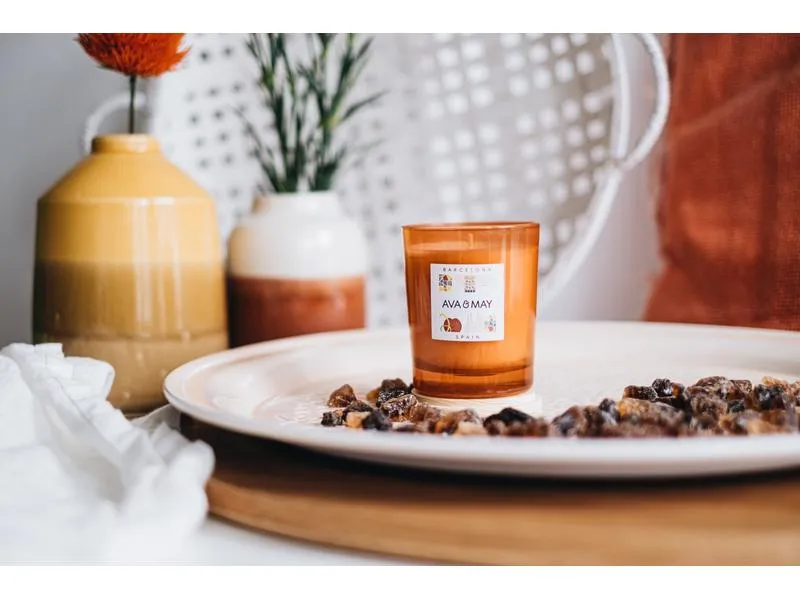 AVA & MAY Duftkerze Barcelona 180 g