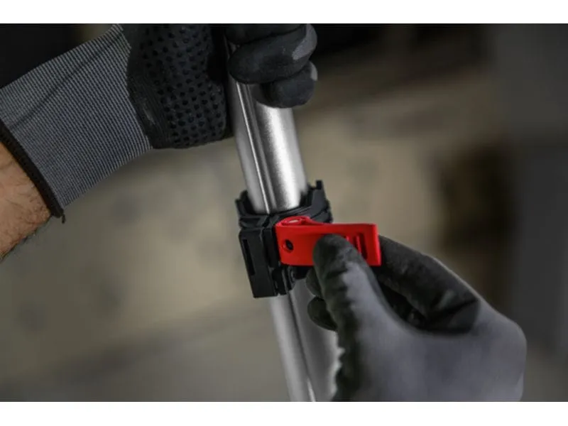 Bosch Professional Akku-Bauleuchte PRO GLT18V-5000 mit Stativ