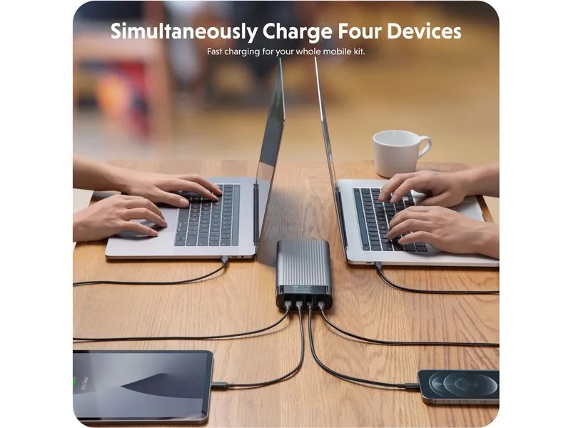HYPER Powerbank HyperJuice 245W USB-C Battery Pack 27000 mAh HYPER Powerbank HyperJuice 245W USB-C Battery Pack 27000 mAh