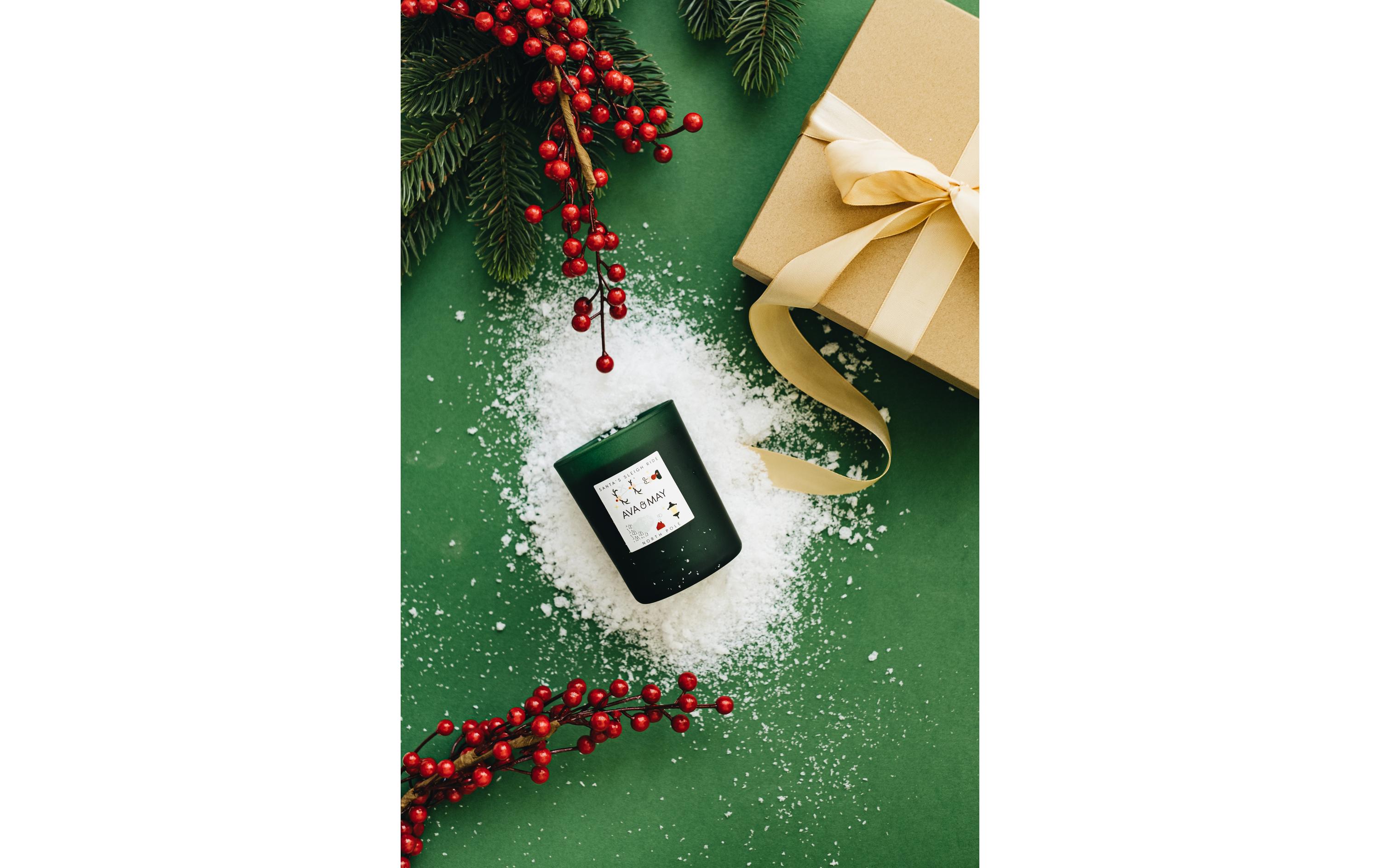 AVA & MAY Kerzenglas Santa's Sleighride, Grün