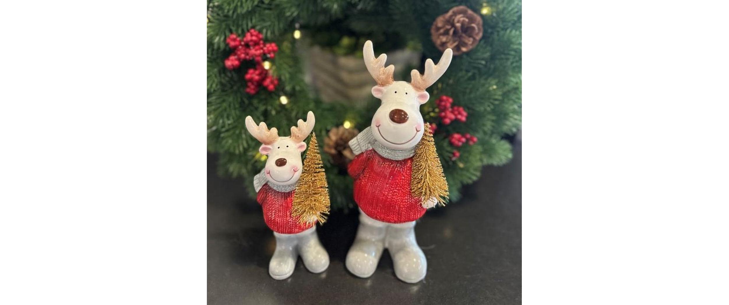 Dameco Weihnachtsfigur Elch mit Baum 15 cm