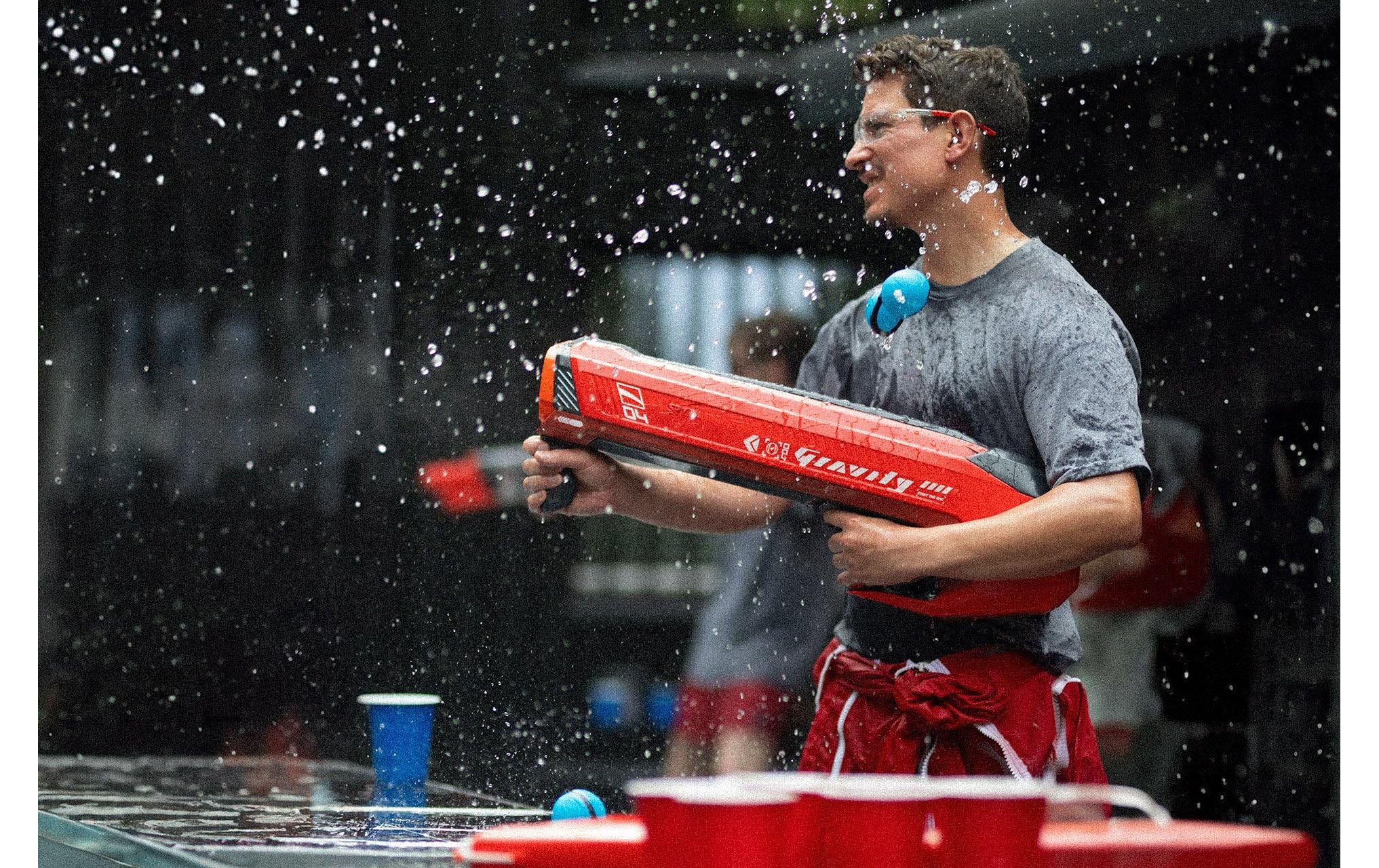 Spyra Wasserpistole Gravity Rot