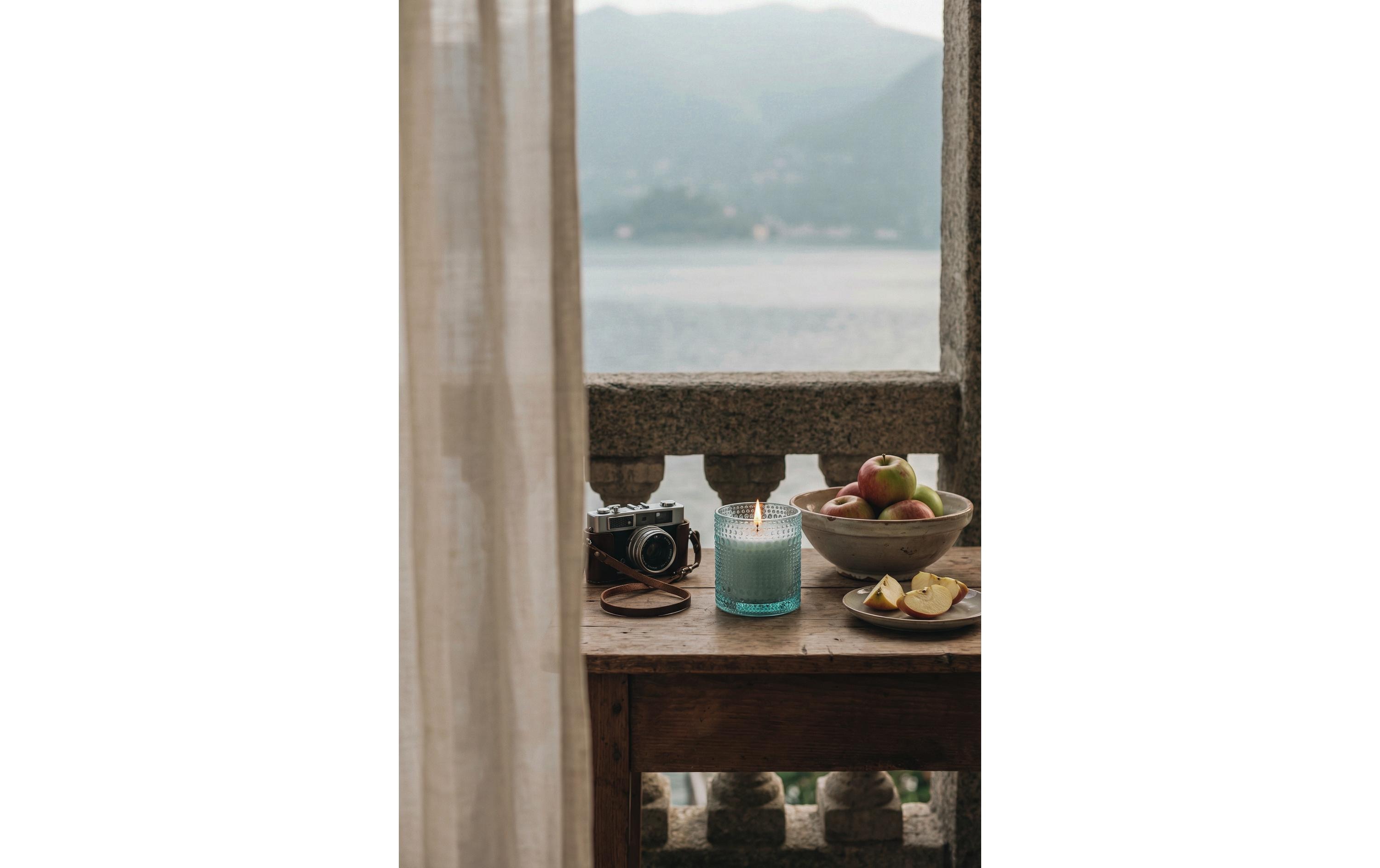 AVA & MAY Duftkerze Lake Como 260g